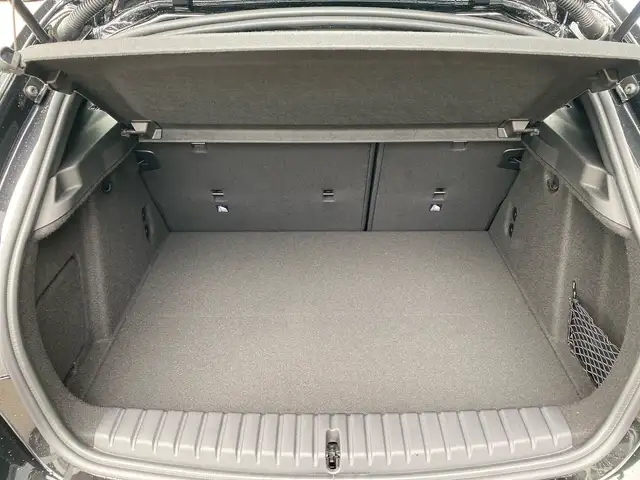 BMW 1 Series view 12