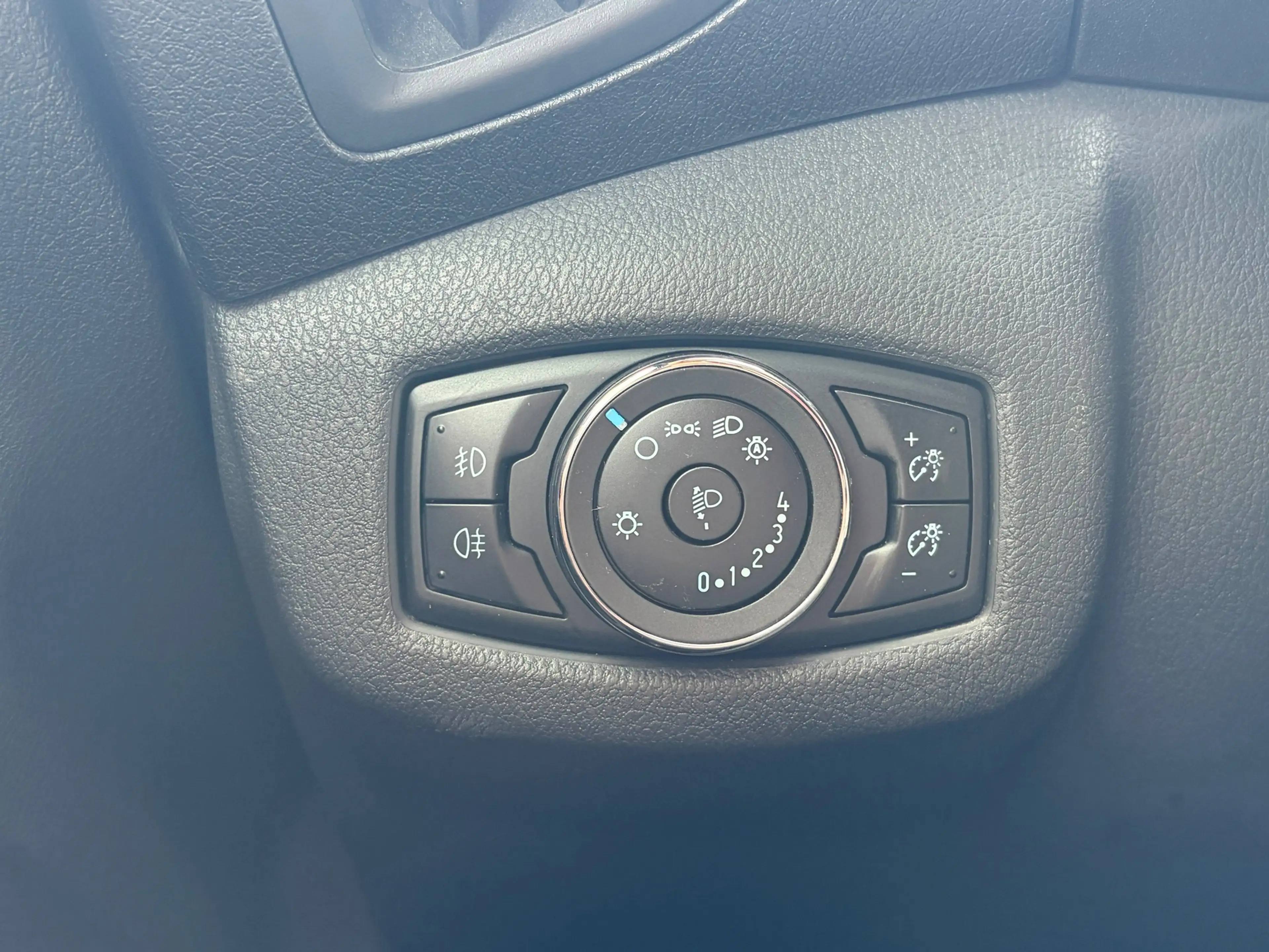 Ford Tourneo Connect 5-Pers 1.6 Titanium Automaat Trekhaak Stoelverw 2x — photo 26