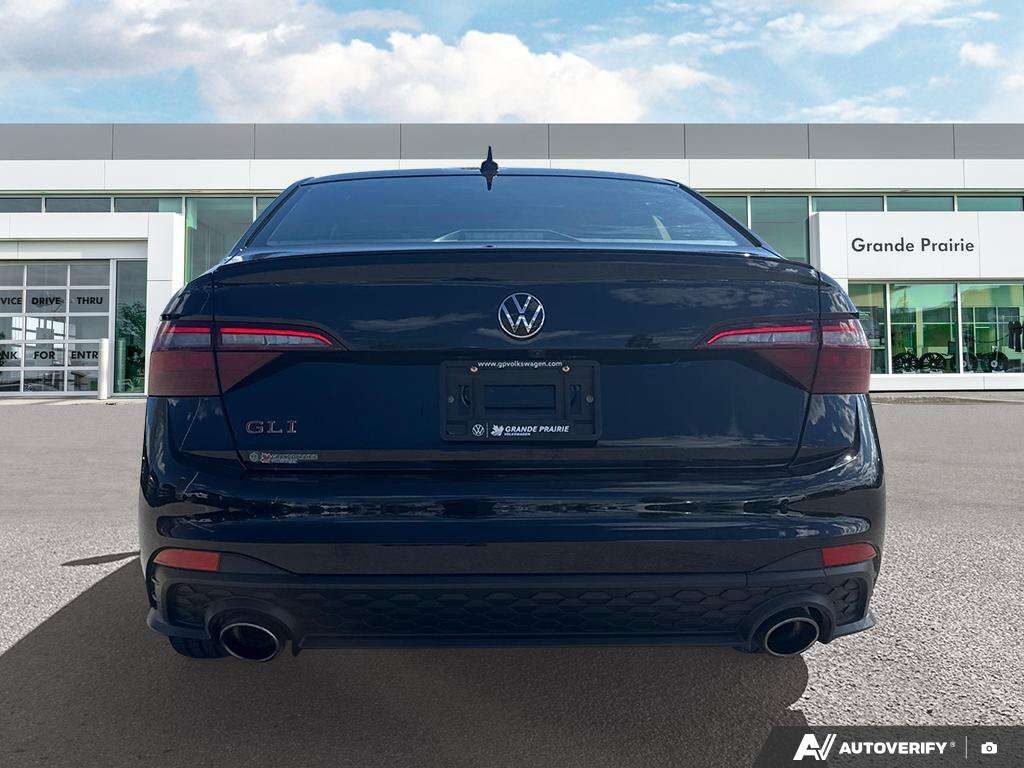 2022 Volkswagen Jetta Autobahn DSG 7-spd AUTO | VW CERTIFIED | CLEAN CAR — снимка 1
