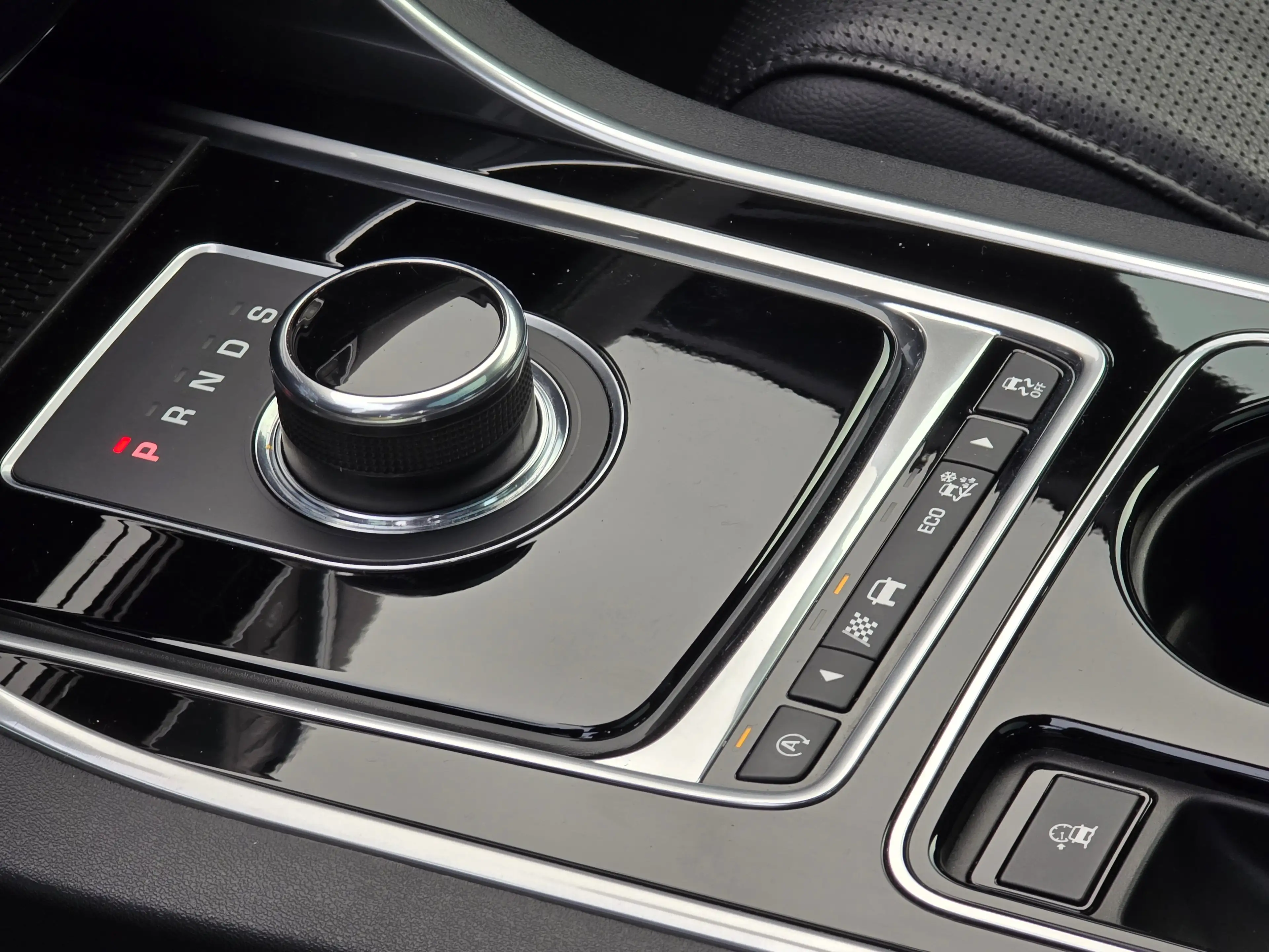 Jaguar XE R-Sport AWD Top* Kredit* Pano* Navi* RFK* Leder* — photo 13
