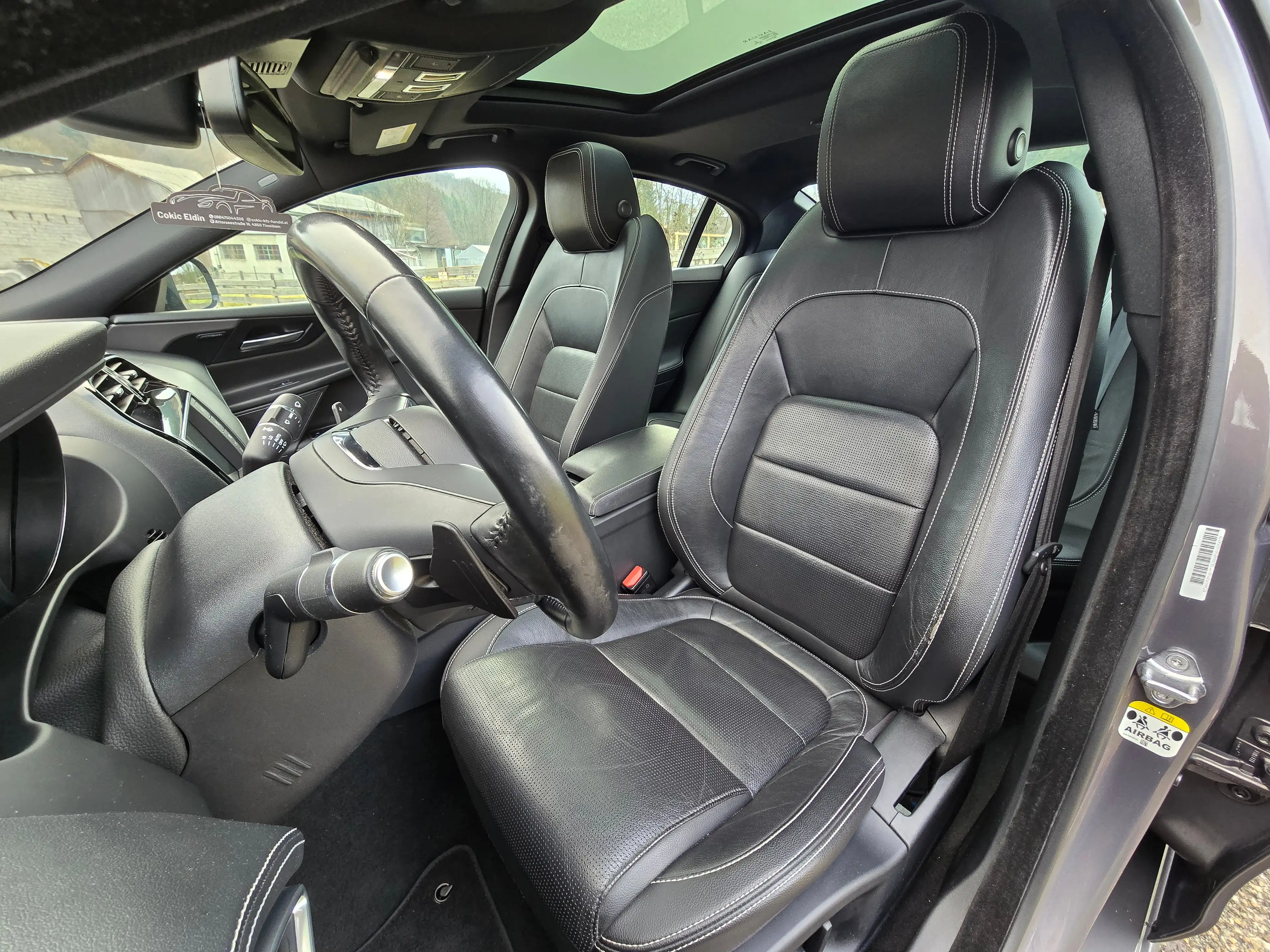 Jaguar XE R-Sport AWD Top* Kredit* Pano* Navi* RFK* Leder* — photo 10