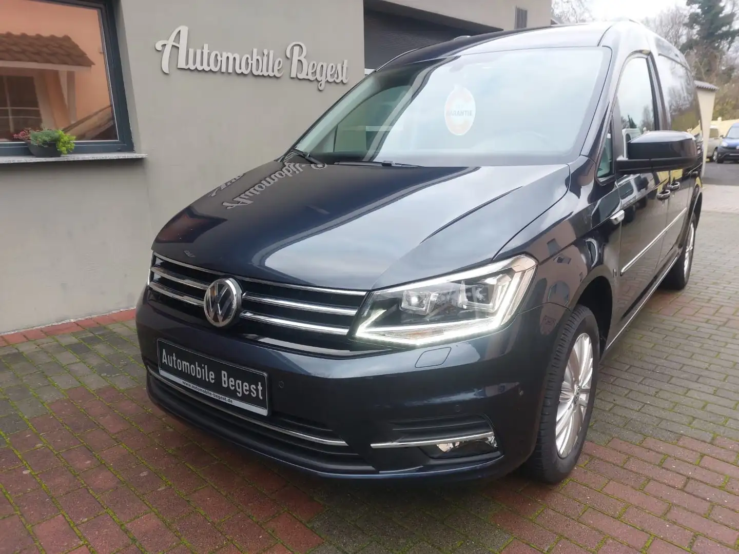 Volkswagen Caddy MAXI 1.4TSI 131PS+HIGHLINE+7SITZE+1.HD+LED Blau - 1