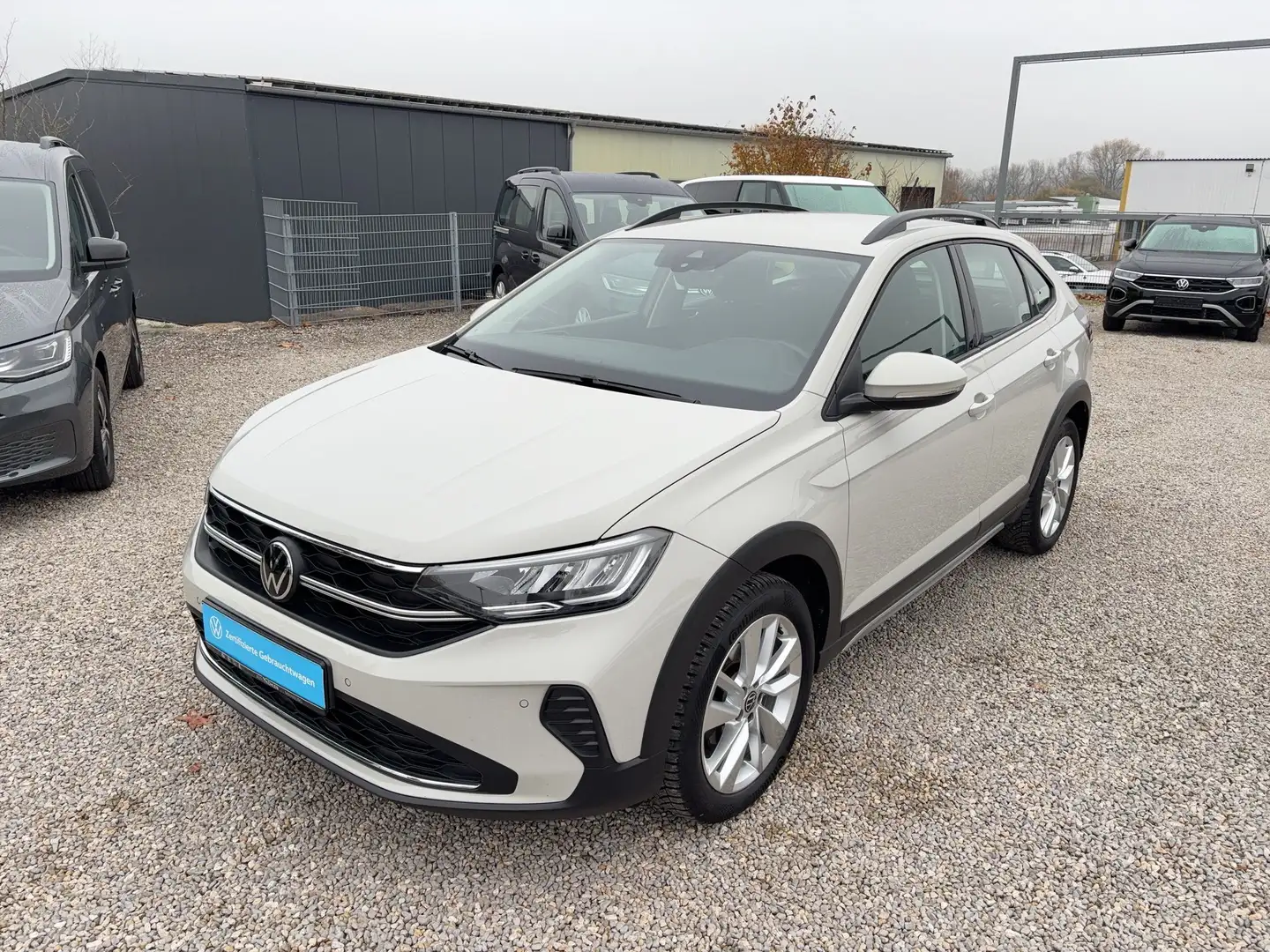 Volkswagen Taigo Life TSi Black+LED+Virt+PDC Grau - 2