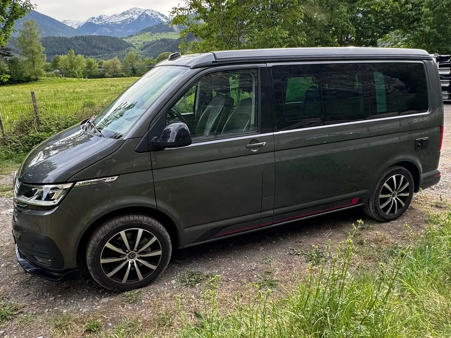 Volkswagen T6 California California Ocean Edition 2,0 TDI 4Motion DSG Ocean Grau - 2