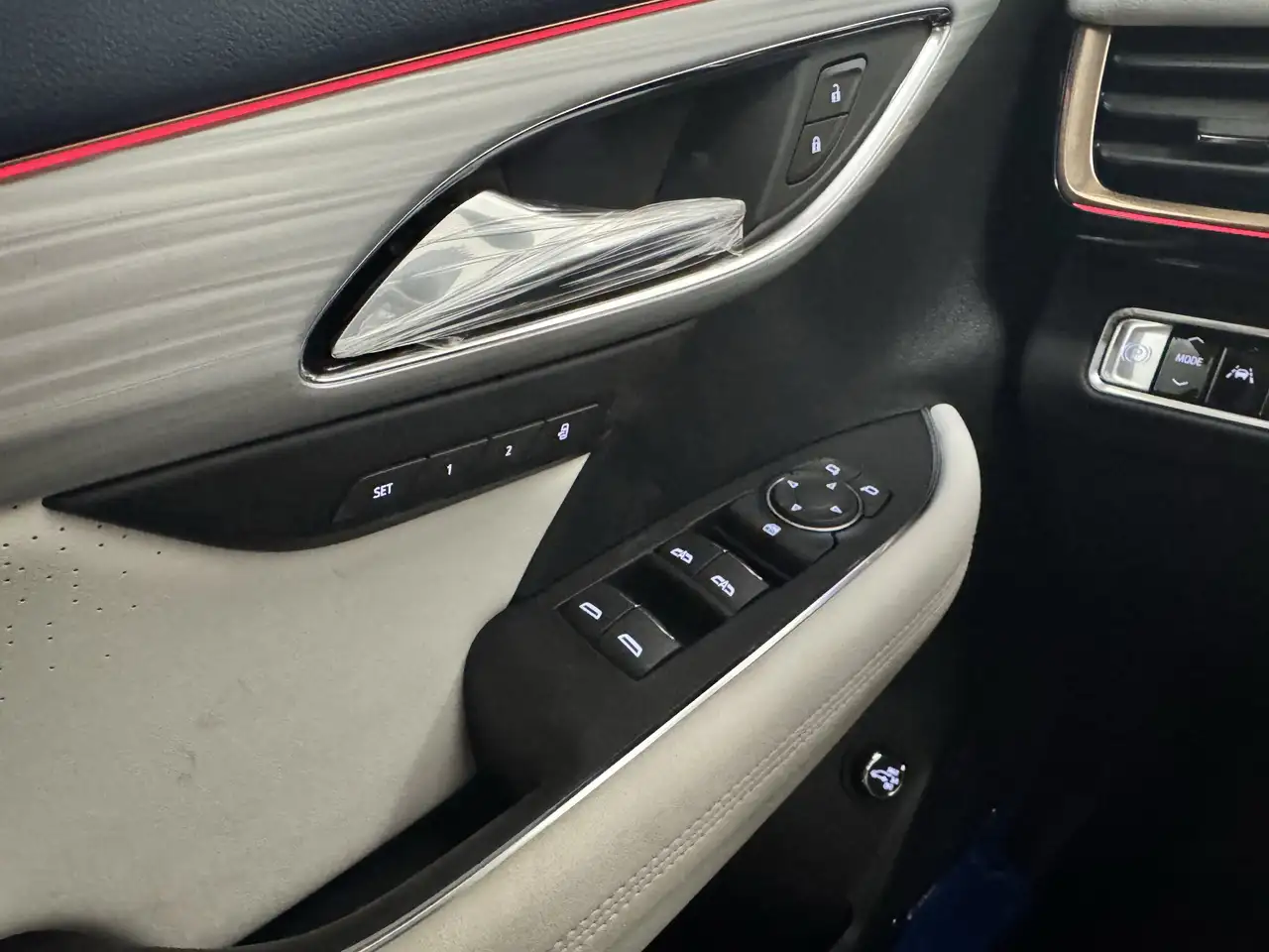 Buick Envision снимка Buick Envision