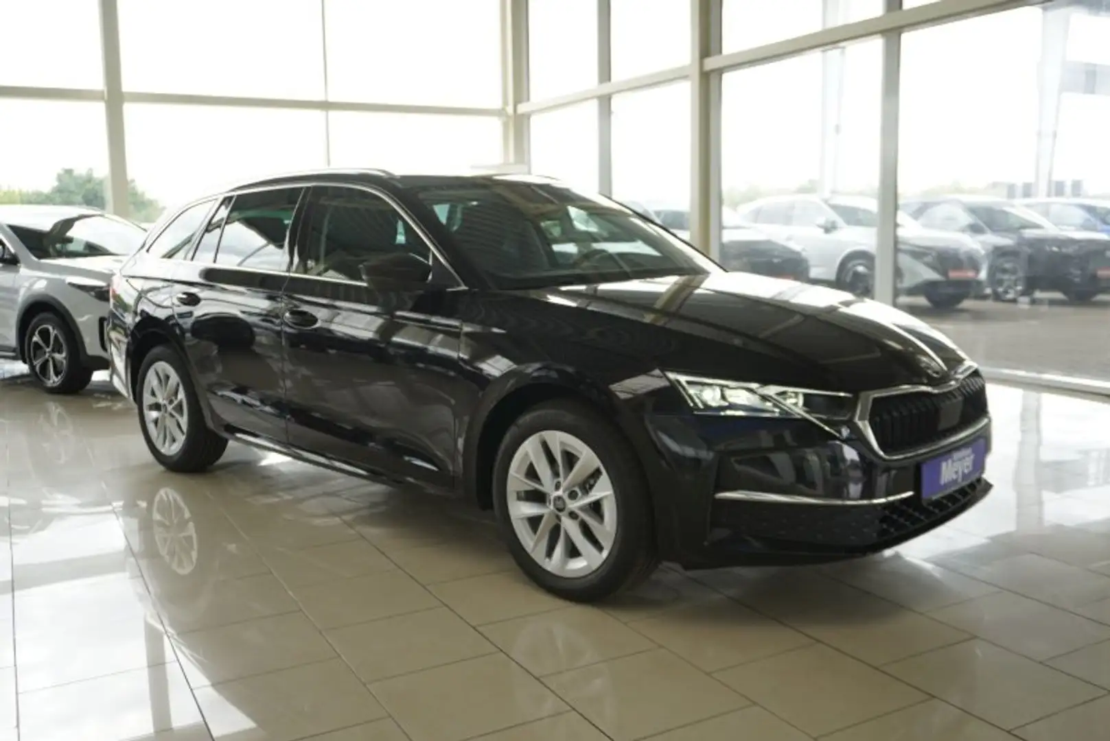 Skoda Octavia 1,5TSI DSG aAHK/Matrix/ACC/Kamera/el.Klappe      * Noir - 1
