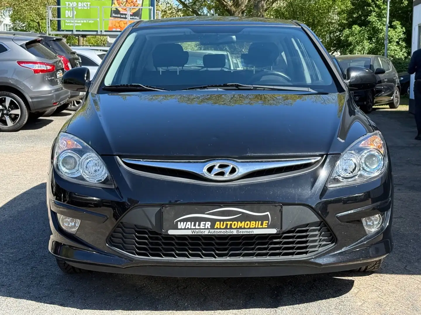 Hyundai i30 1.4 Lim. 2.HAND|UNFALLFREI|EURO5 Negro - 2
