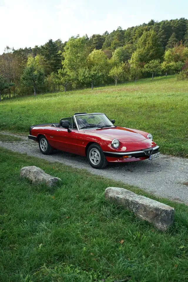 Alfa Romeo Spider 2.0, foto 1