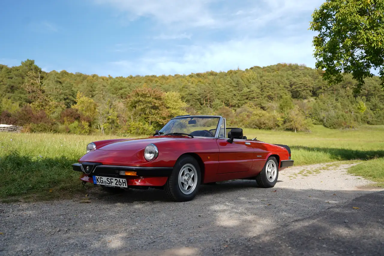 Alfa Romeo Spider 2.0, foto 2