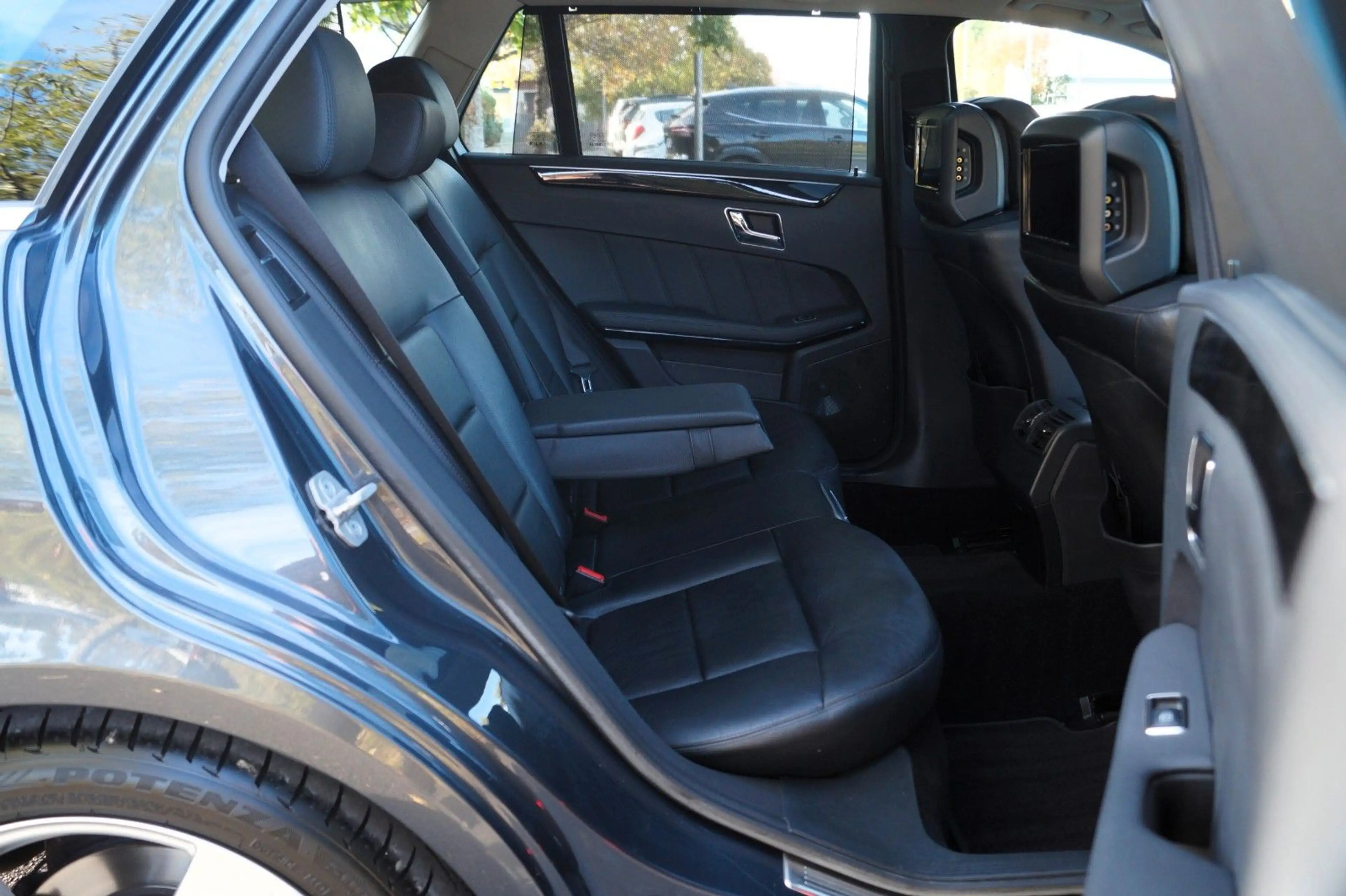 Mercedes-Benz E 350 E T-Modell CDI 4Matic/ SHZ/ PDC/ Pano. SHD — photo 8