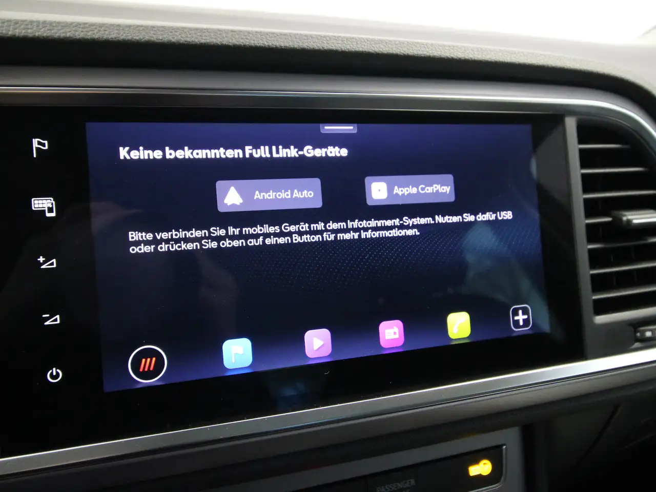 SEAT Ateca 1.5 TSI FR NAVI+KAMERA+LED+ACC 17