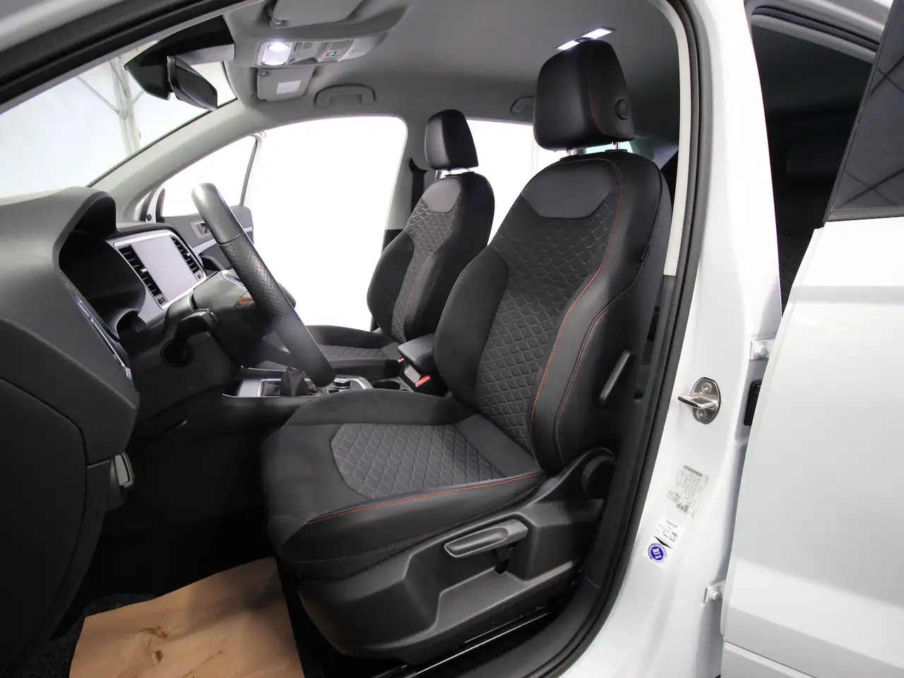SEAT Ateca 1.5 TSI FR NAVI+KAMERA+LED+ACC 9