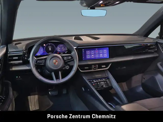 Porsche Macan view 7