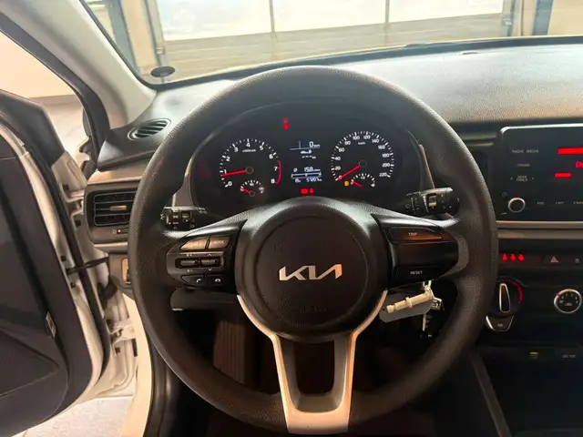 Kia Rio view 10