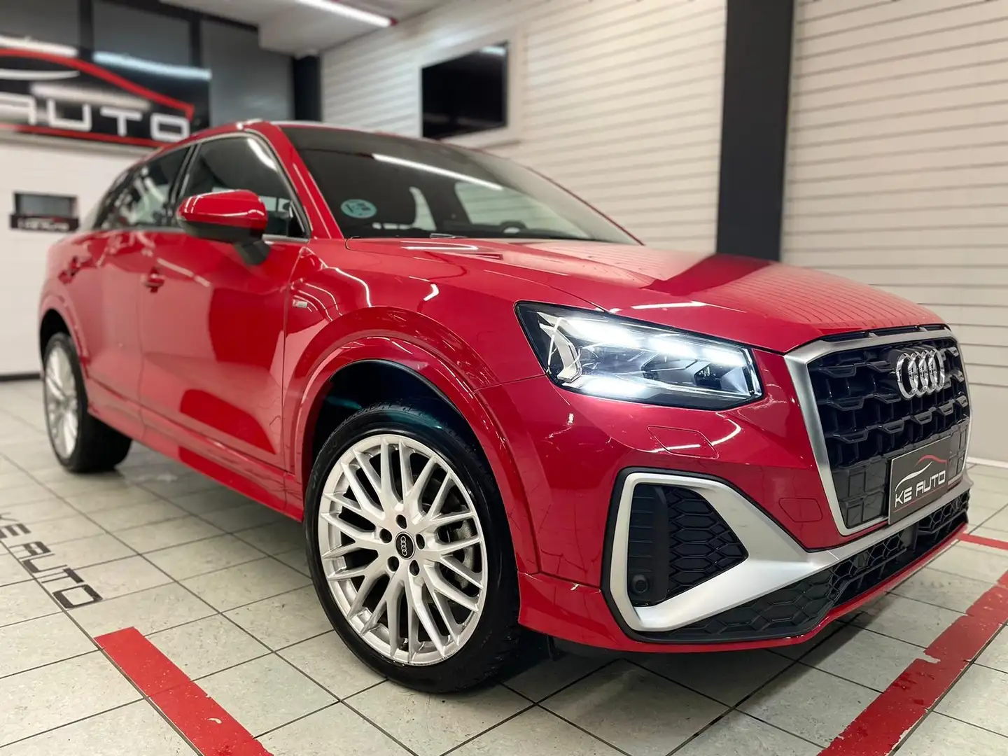 Audi Q2 35 2.0 tdi Edition One S line ed.  s-tronic Rosso - 2