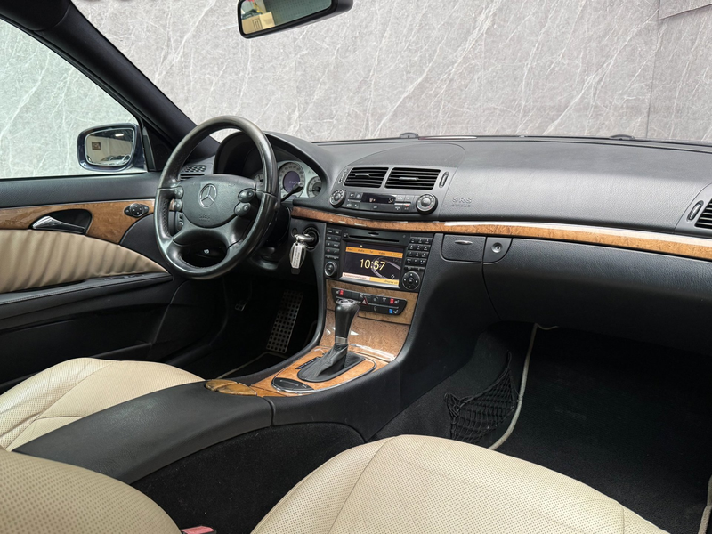 Mercedes-Benz E 350 Estate CGI 293 PK / Youngtimer / APK — photo 12