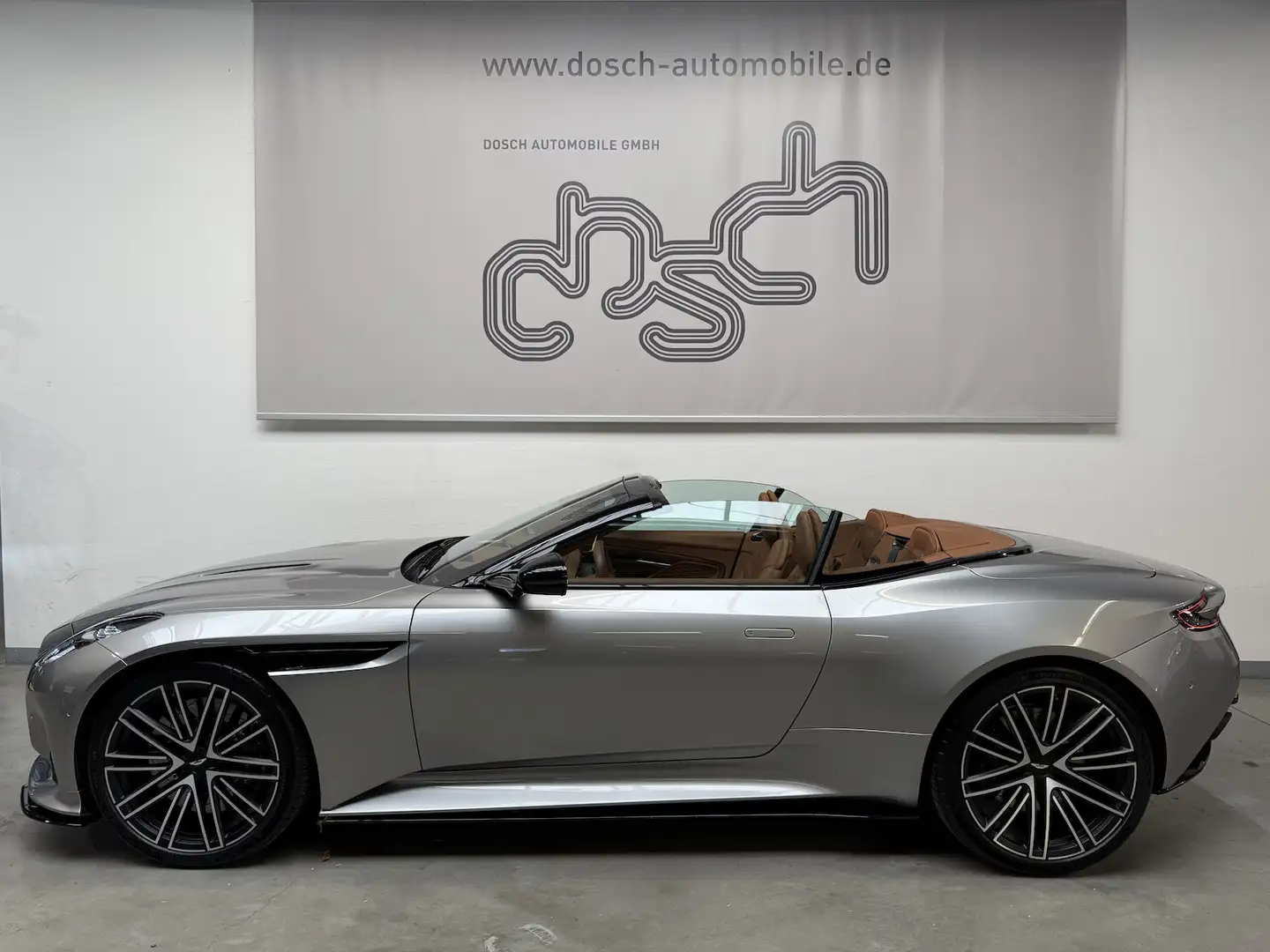 Aston Martin DB12 Volante/Bowers&Wilkins/Int. Inspire Comfort/ Silber - 2