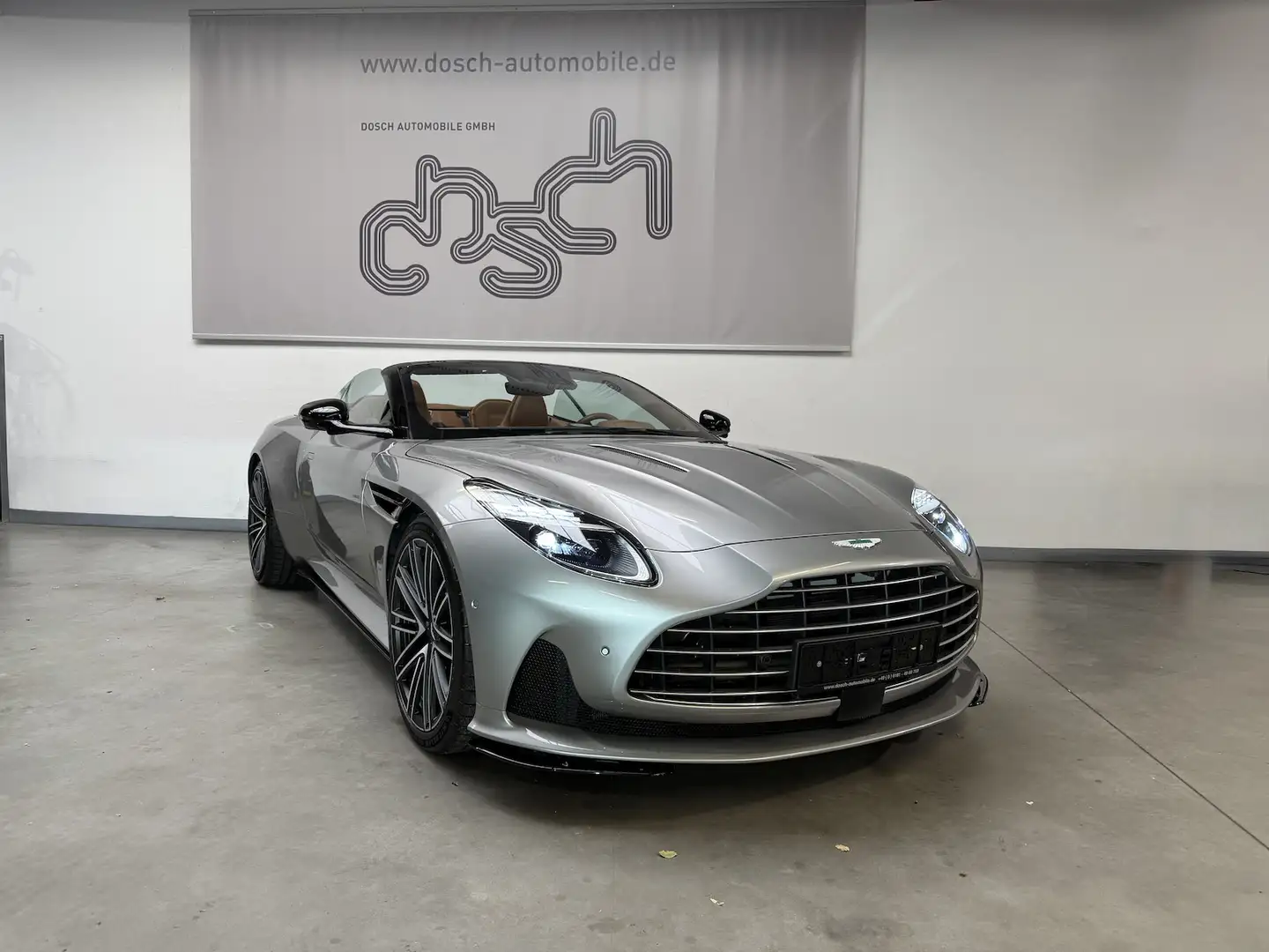 Aston Martin DB12 Volante/Bowers&Wilkins/Int. Inspire Comfort/ Silber - 1