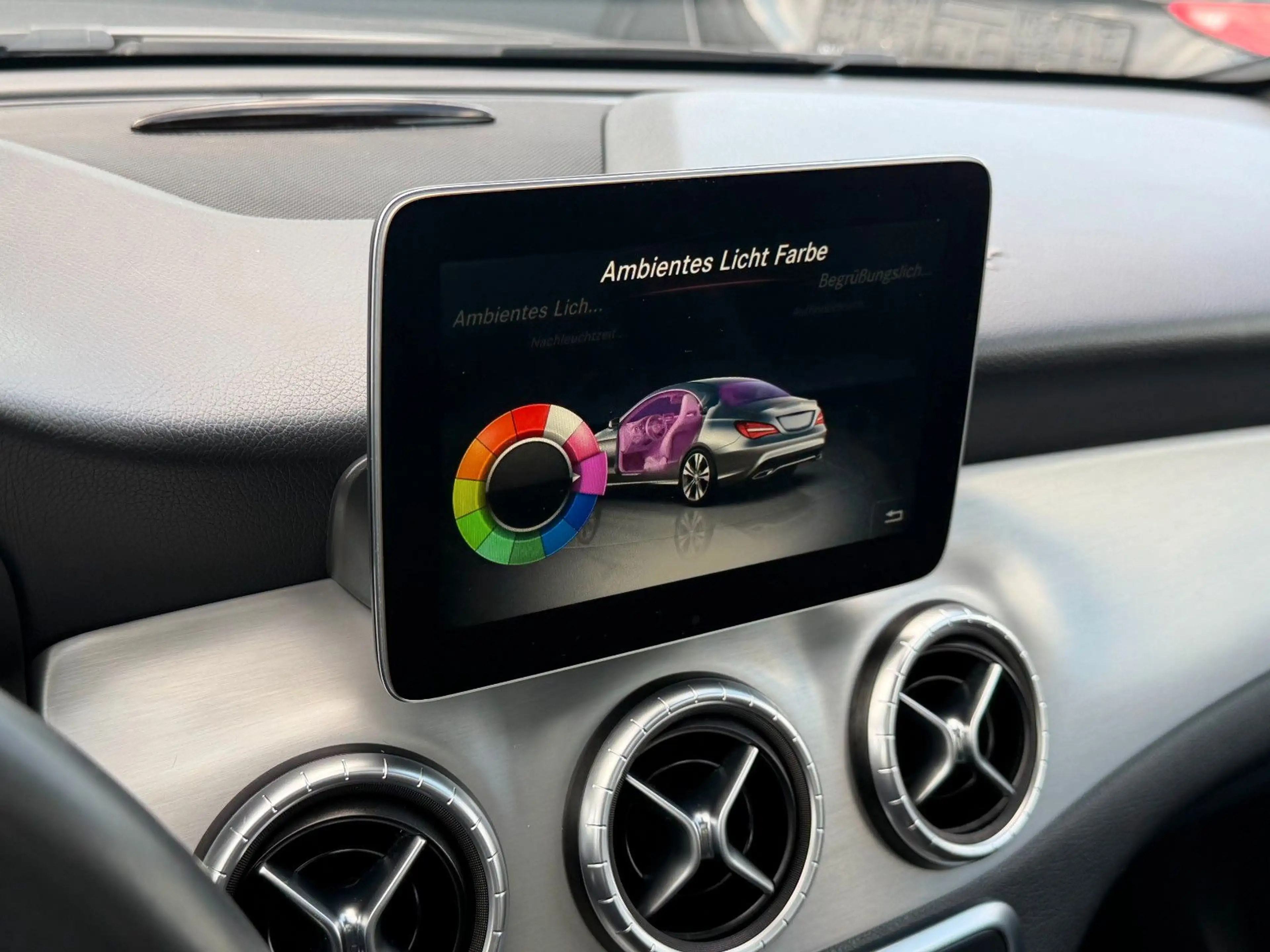 Mercedes-Benz CLA 220 CDI / d*AMG*PANO*Carplay*LED*KAMERA*Dist — photo 15