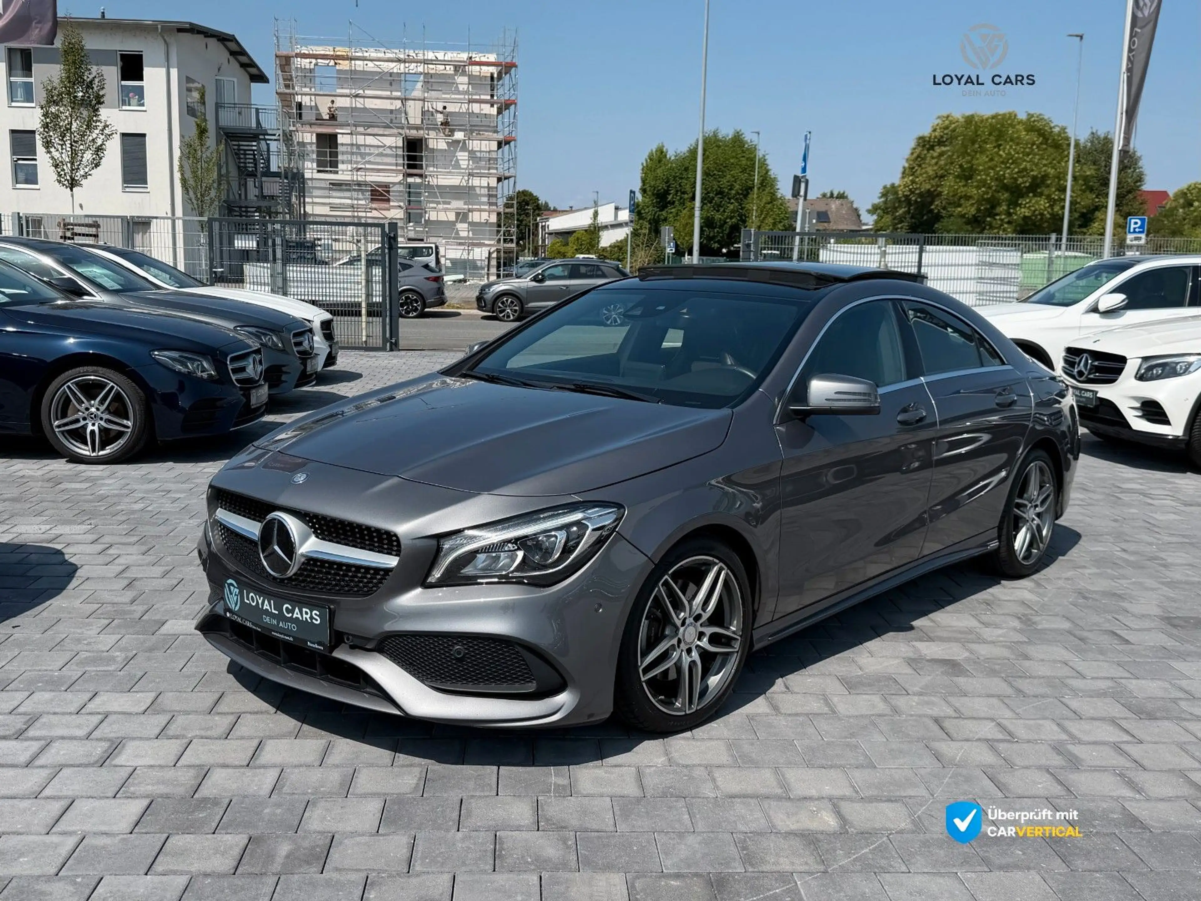 Mercedes-Benz CLA 220 CDI / d*AMG*PANO*Carplay*LED*KAMERA*Dist