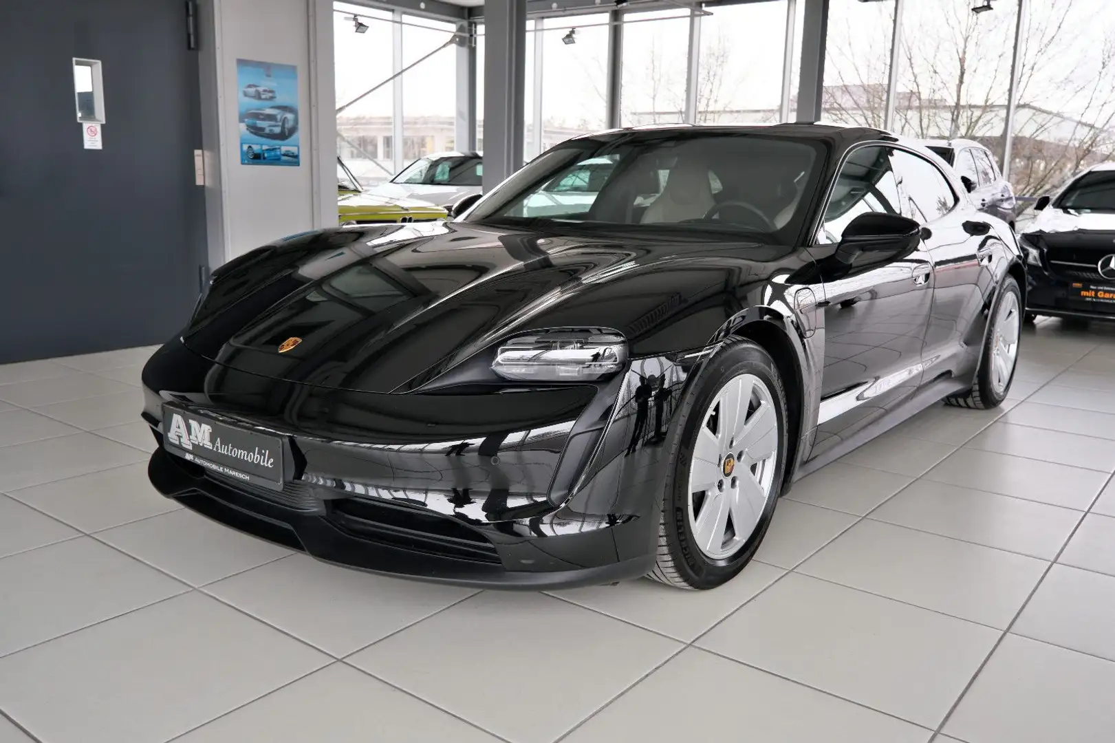 Porsche Taycan Sport Turismo Perf.Plus Hinterachslenkung Schwarz - 1