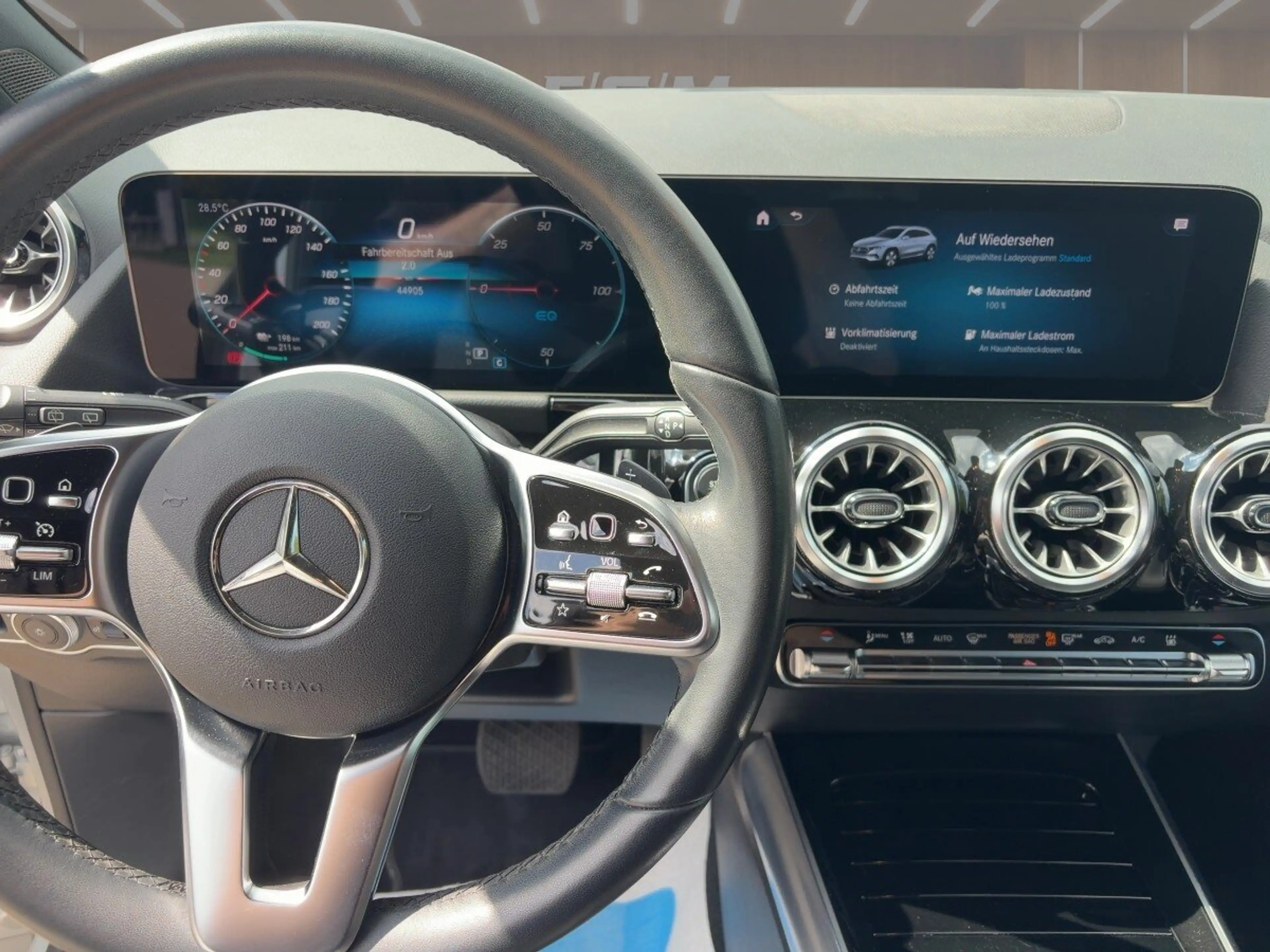 Mercedes-Benz EQA 250 EQA 250 PROGRESSIVE+PANO+KEYGO+LED+RÜCKFAHRKAMER — photo 8