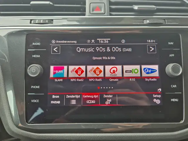 Volkswagen Tiguan view 19