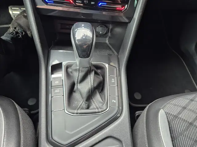 Volkswagen Tiguan view 29