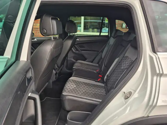 Volkswagen Tiguan view 11