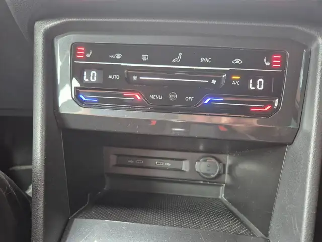 Volkswagen Tiguan view 18