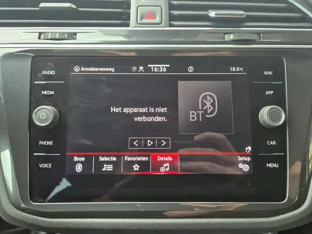 Volkswagen Tiguan view 20