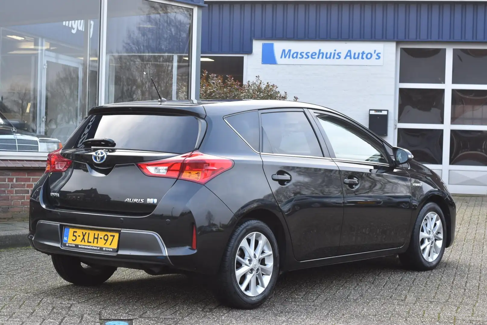 Toyota Auris 1.8 Hybrid Lease+ Panorama Navi Camera Clima Cruis Negru - 2