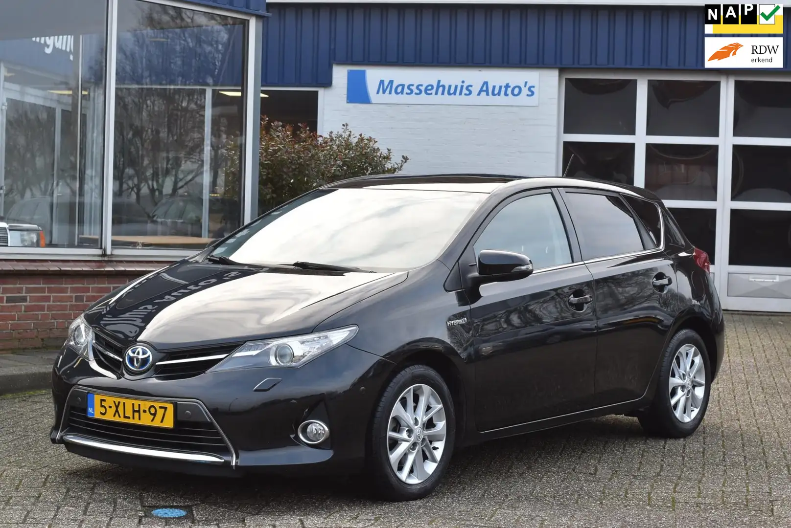 Toyota Auris 1.8 Hybrid Lease+ Panorama Navi Camera Clima Cruis Black - 1