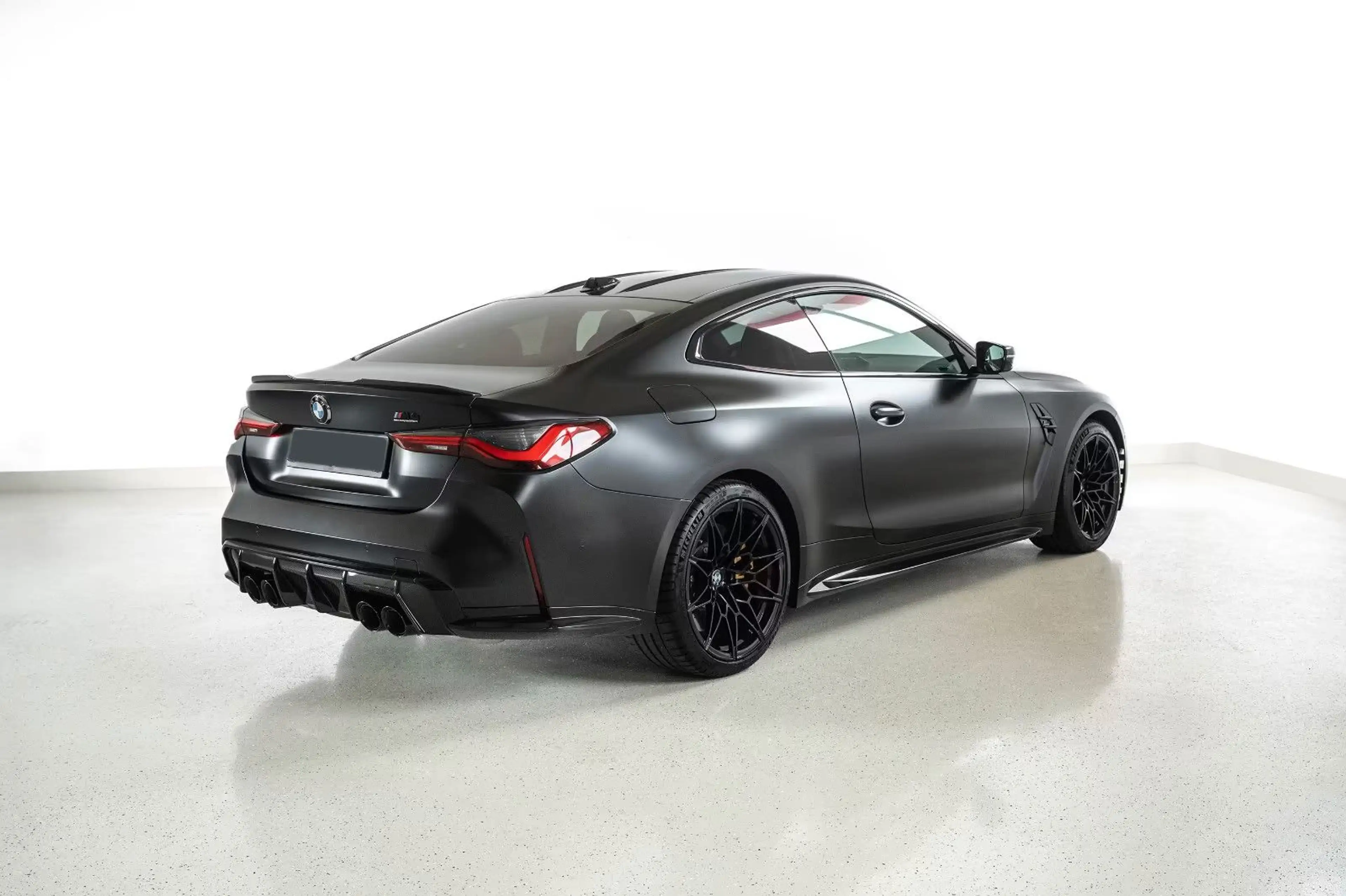 BMW M4 Competition xDrive INDIVIDUAL DRIVERS KERAMIK — photo 4