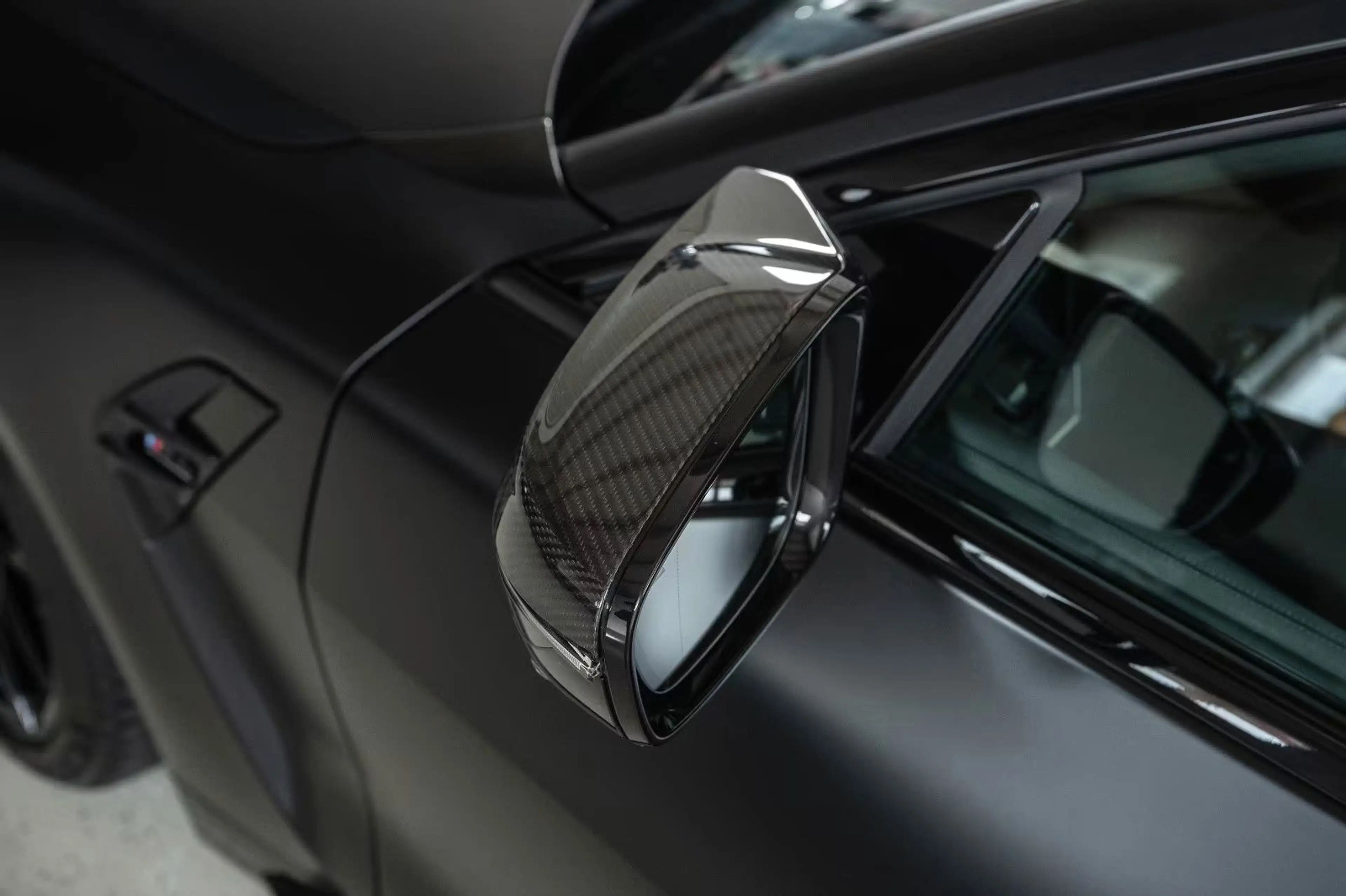 BMW M4 Competition xDrive INDIVIDUAL DRIVERS KERAMIK — photo 11