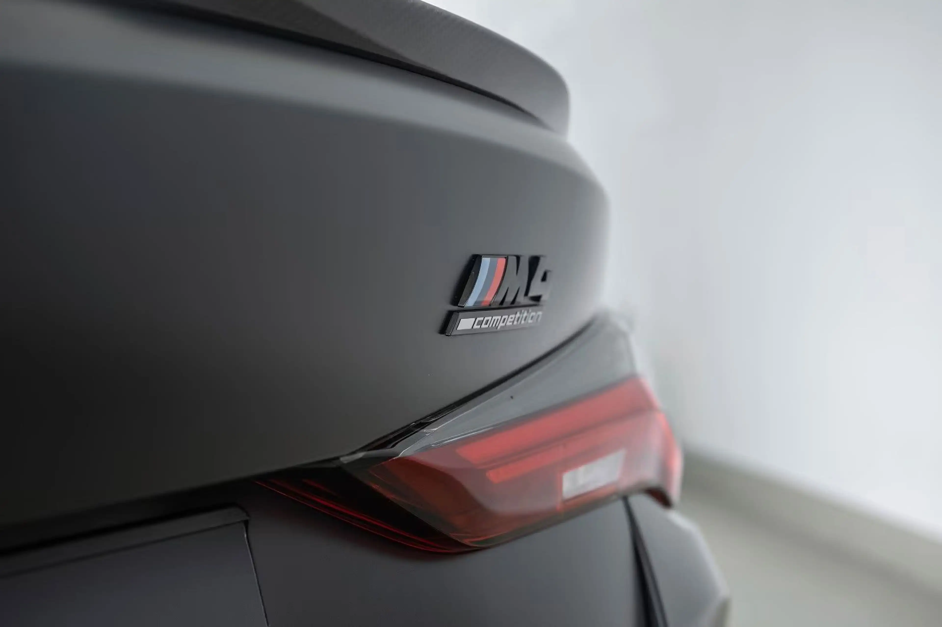 BMW M4 Competition xDrive INDIVIDUAL DRIVERS KERAMIK — photo 13