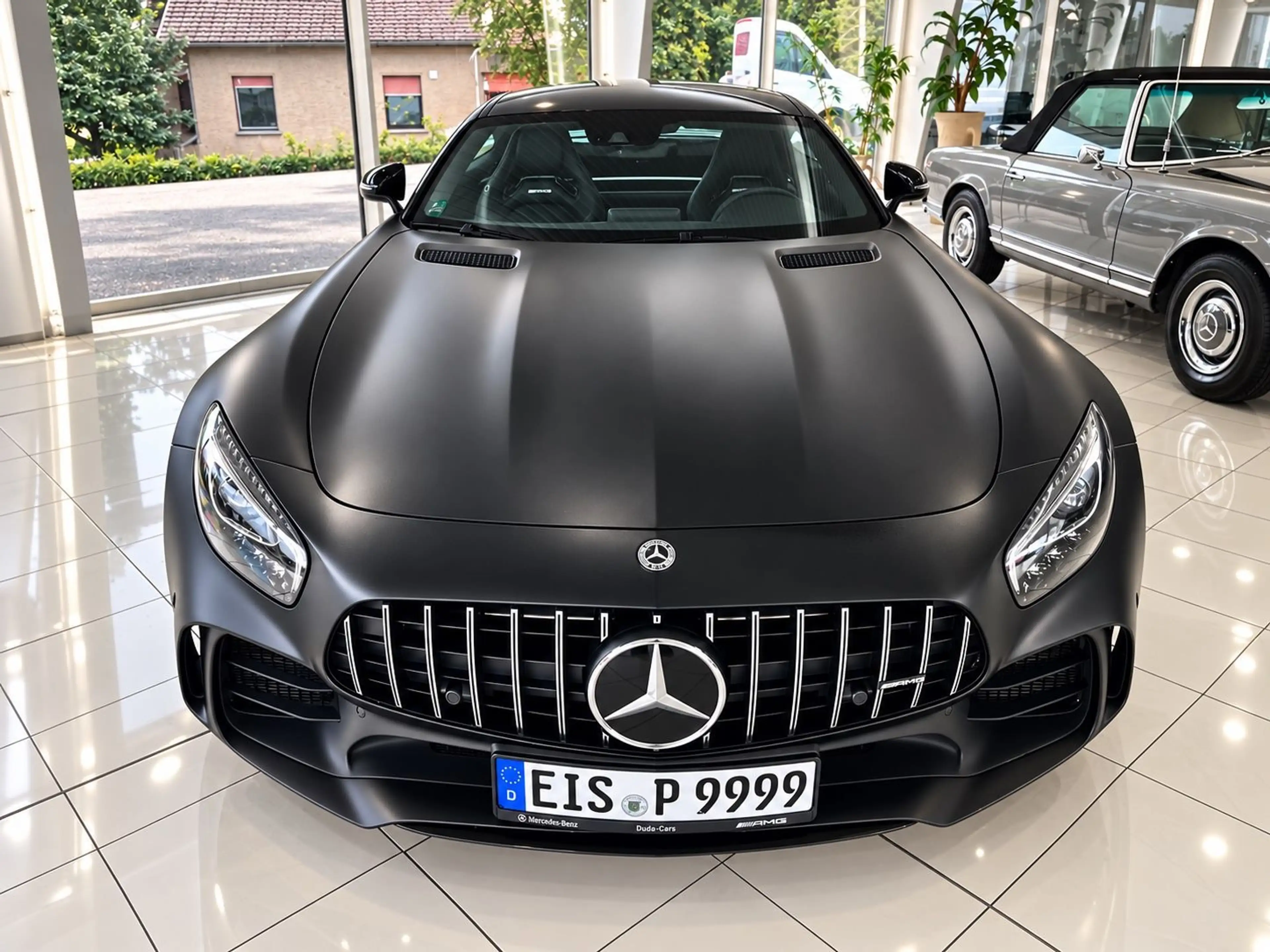 Mercedes-Benz AMG GT R Coupe — photo 5