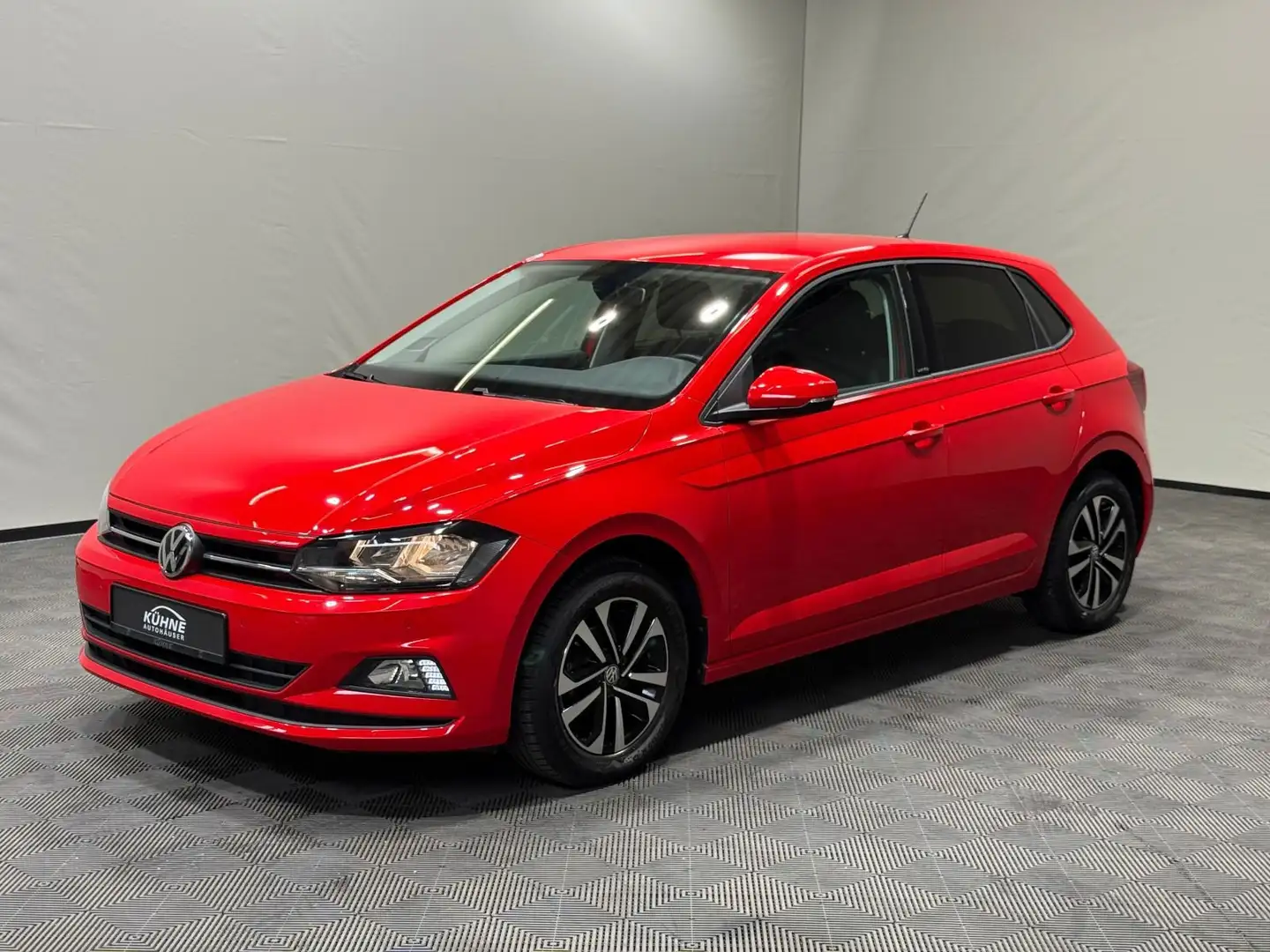 Volkswagen Polo United 1.0 | NAVI PDC SITZHEIZ APP-CONNECT Rood - 2