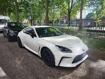 2.4 Premium Sport