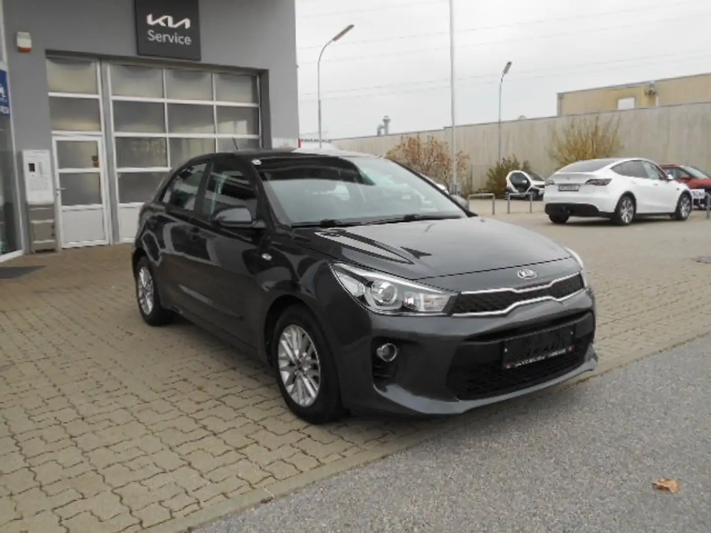 Kia Rio 1,4 MPI Titan ISG Gris - 2