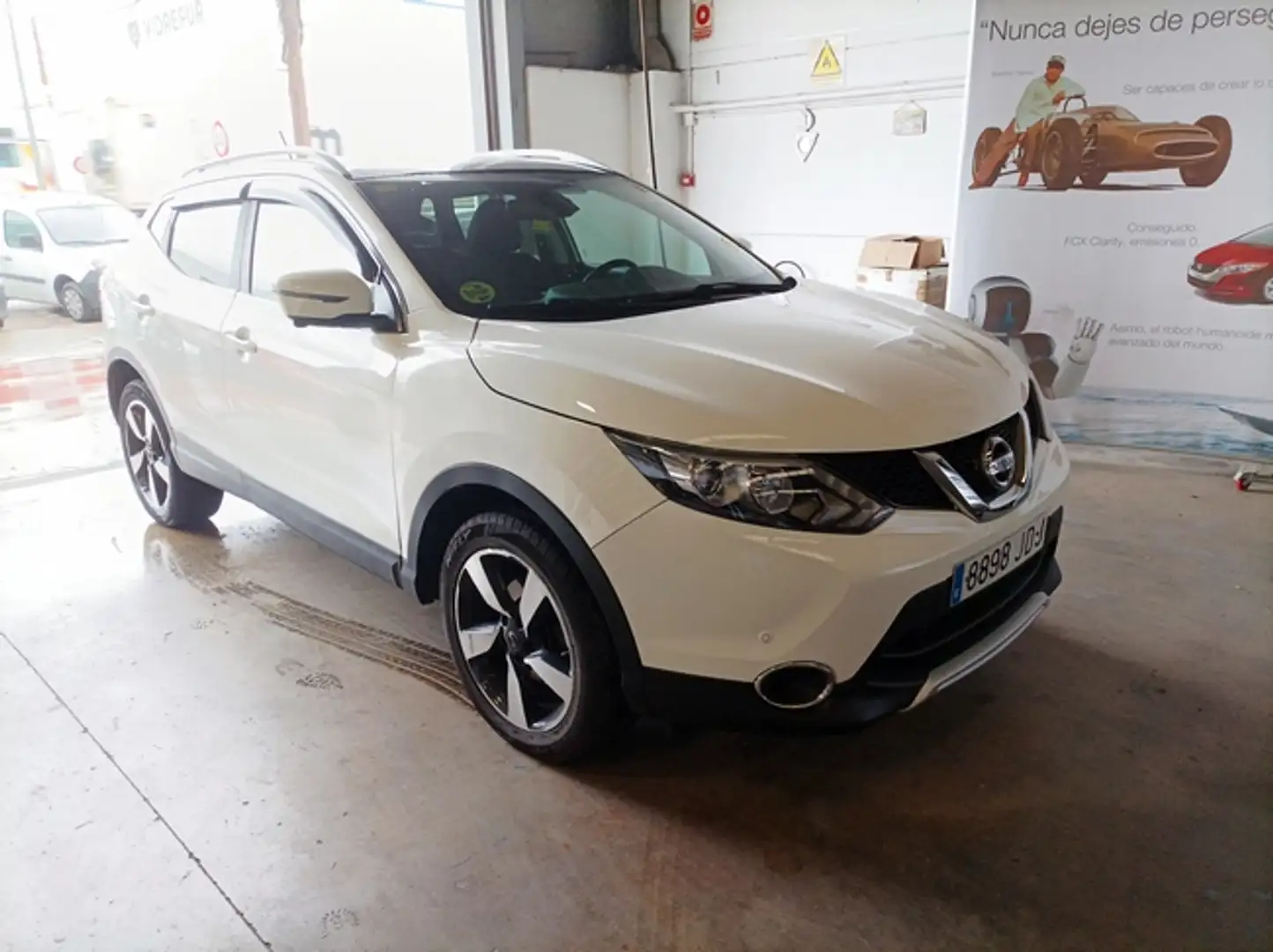 Nissan Qashqai 1.6dCi Tekna 4x2 Weiß - 2