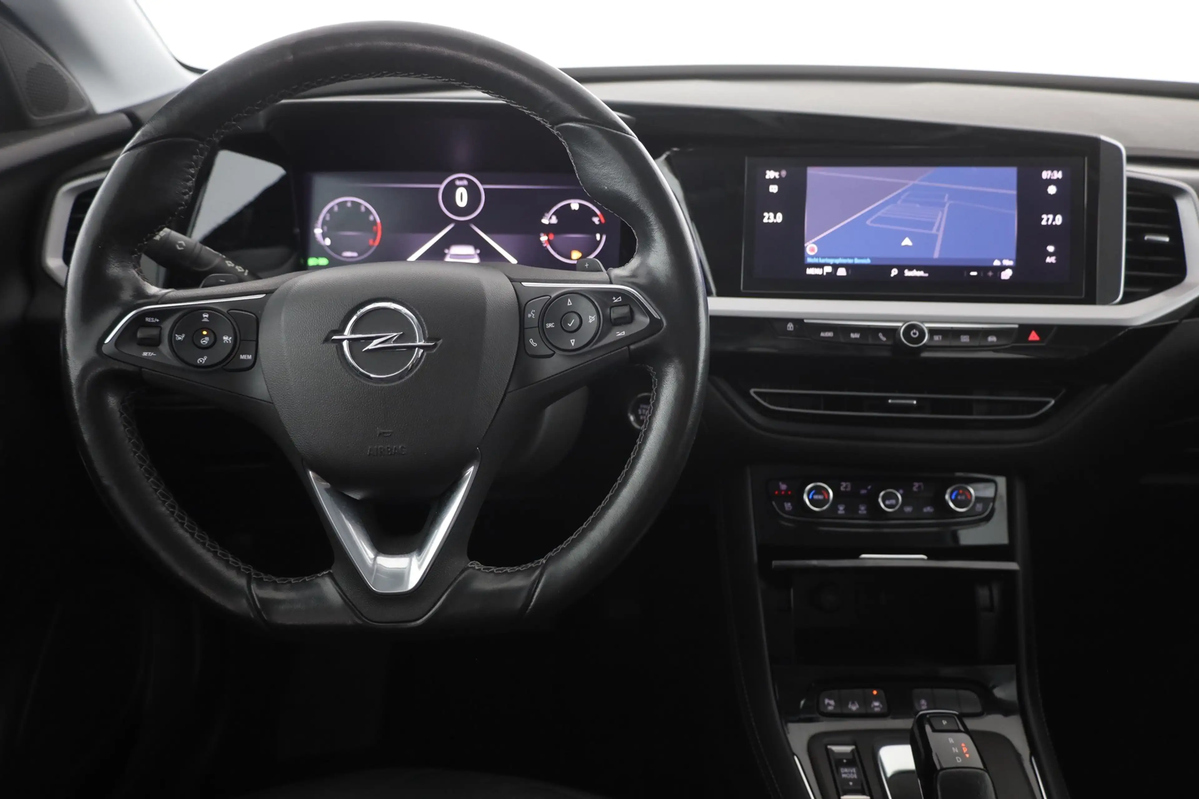 Opel Grandland 1.2 Turbo Ultimate LED Navi Leder 360° — photo 10
