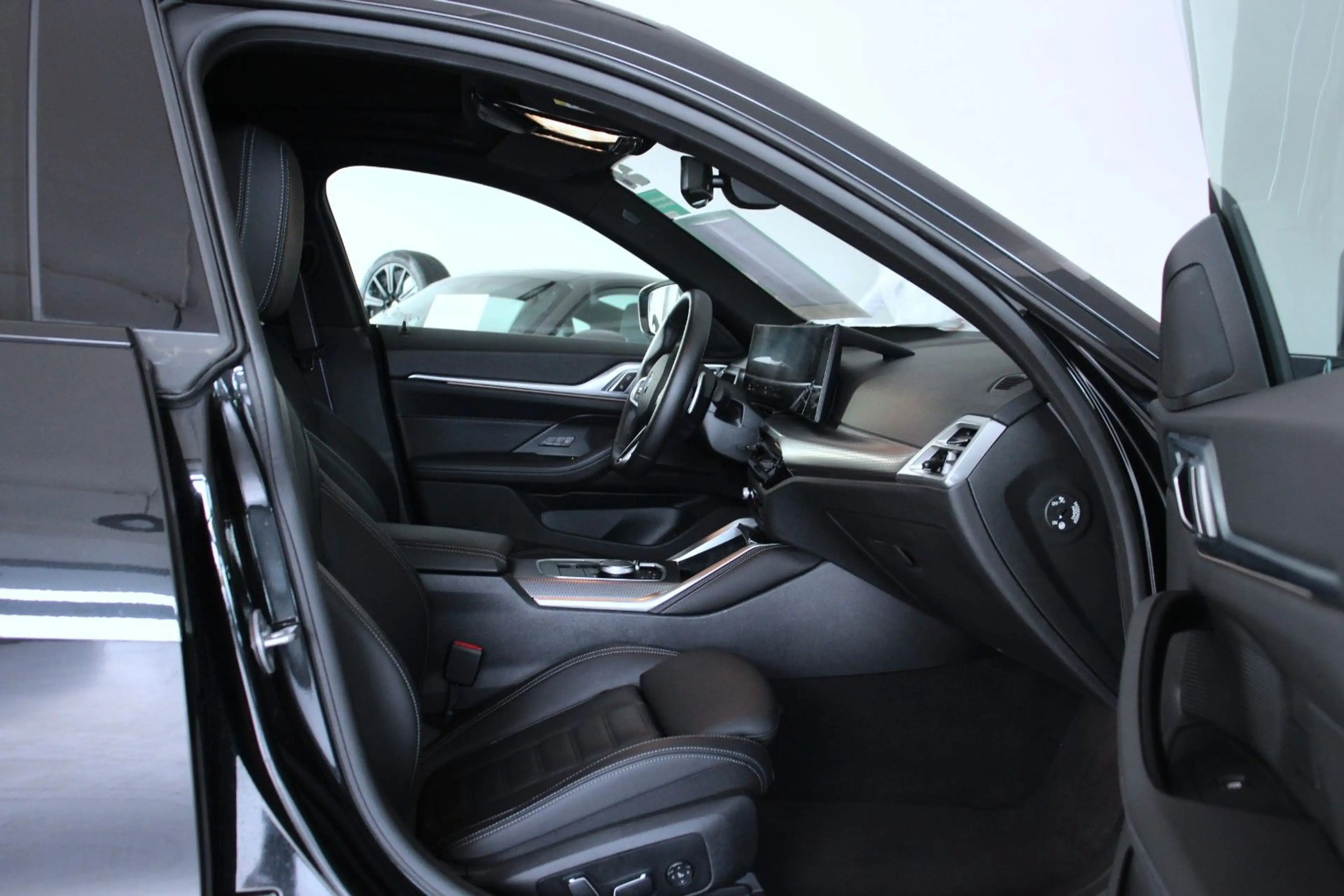 BMW 420 d xDrive M Sport Pro (G26) *A-LED*Shadow Line — photo 14