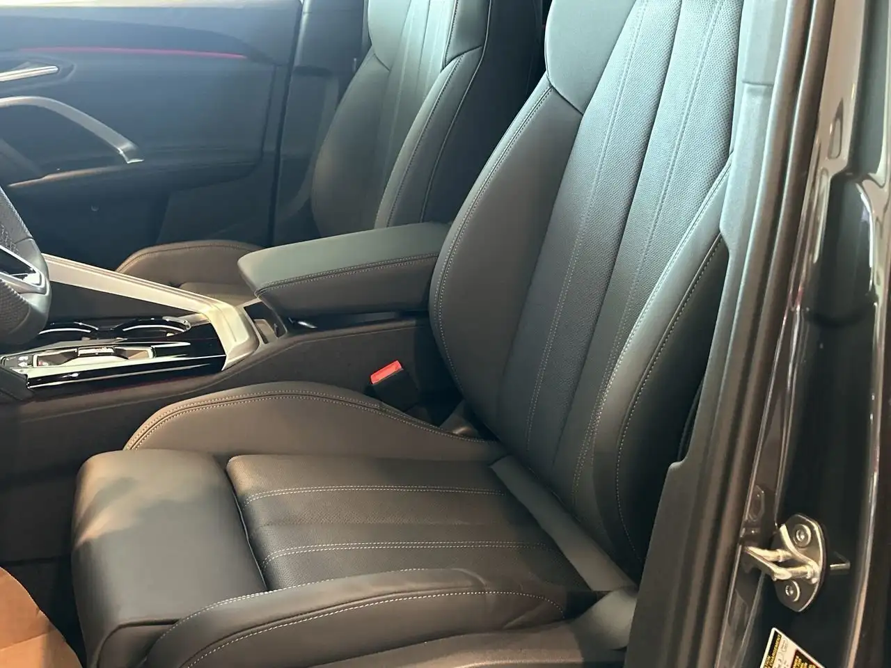 Audi Q5 снимка Audi Q5