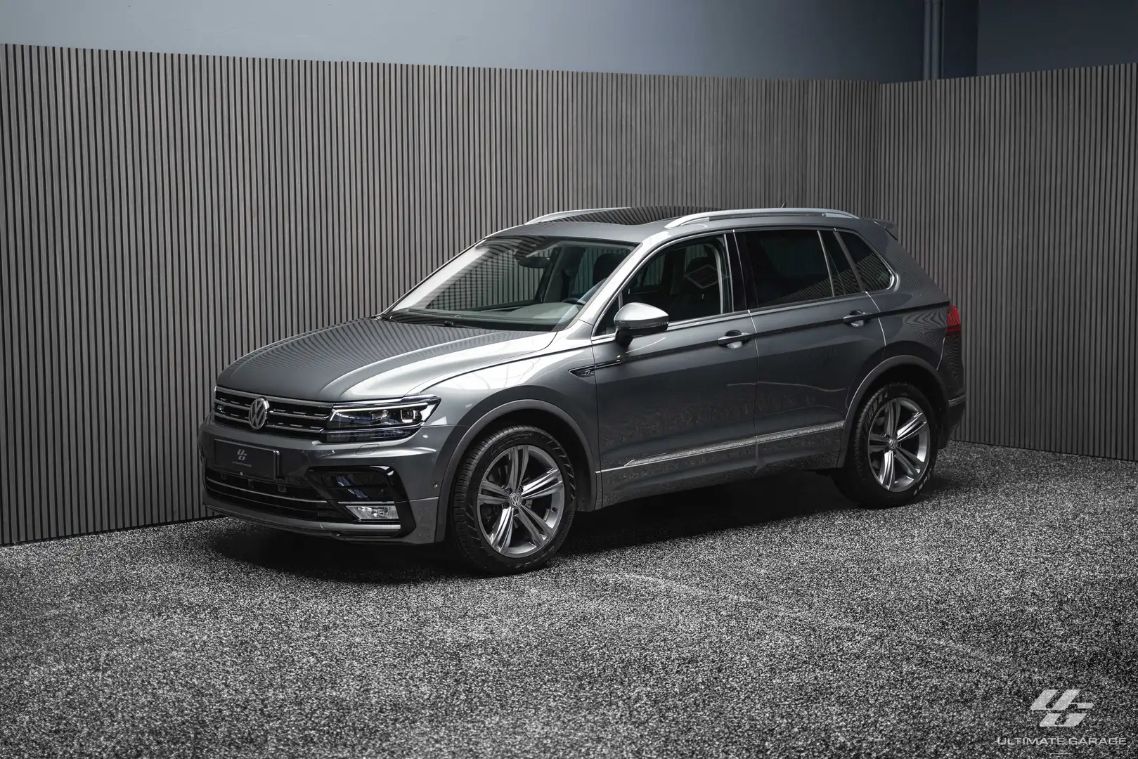 Volkswagen Tiguan R-Line 4Motion 150PS DSG *VOLL*TAUSCH*FINANZIERUNG Grau - 1