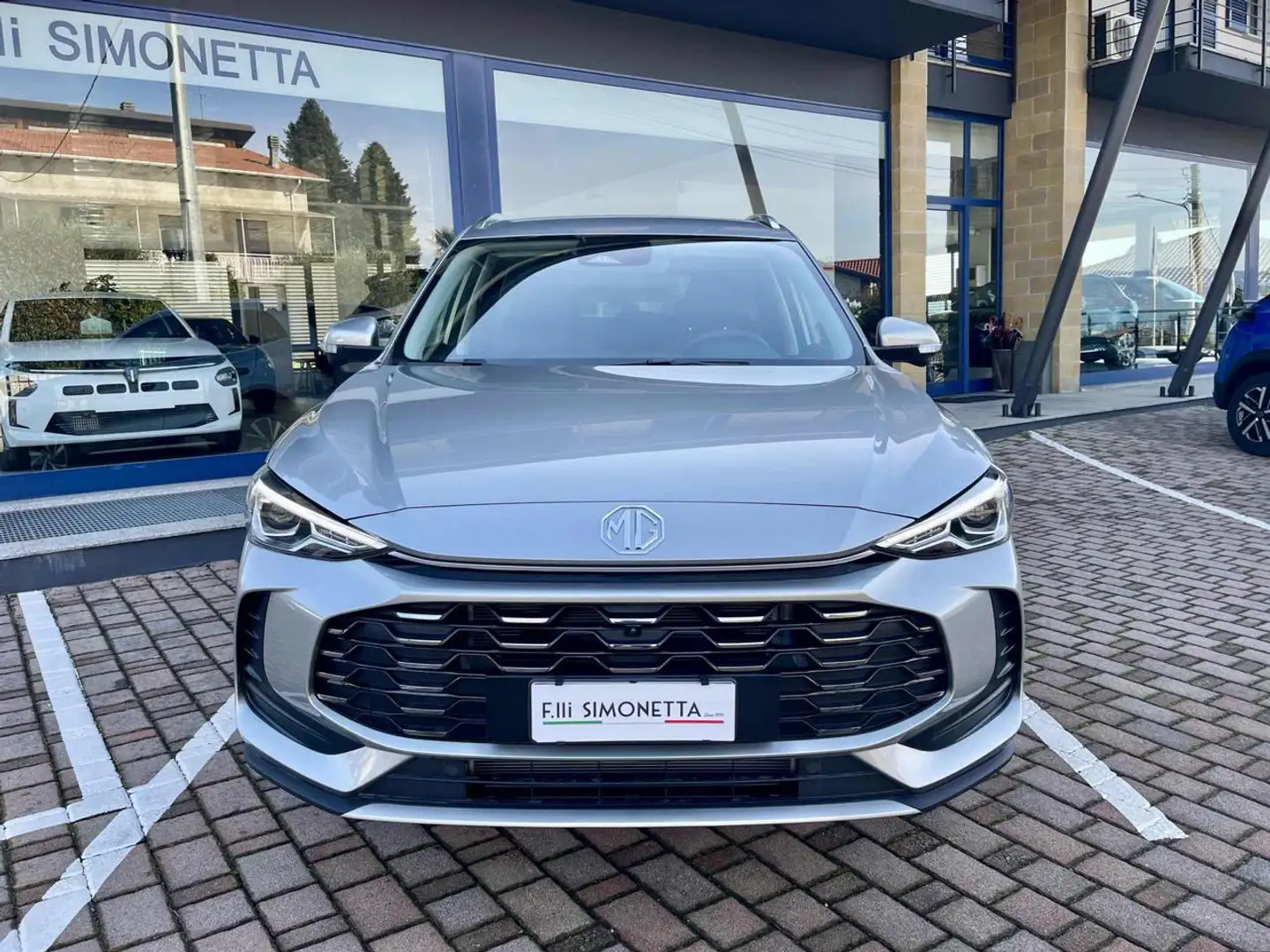 MG ZS 1.5 Hybrid+ Luxury -KM0 Zilver - 2