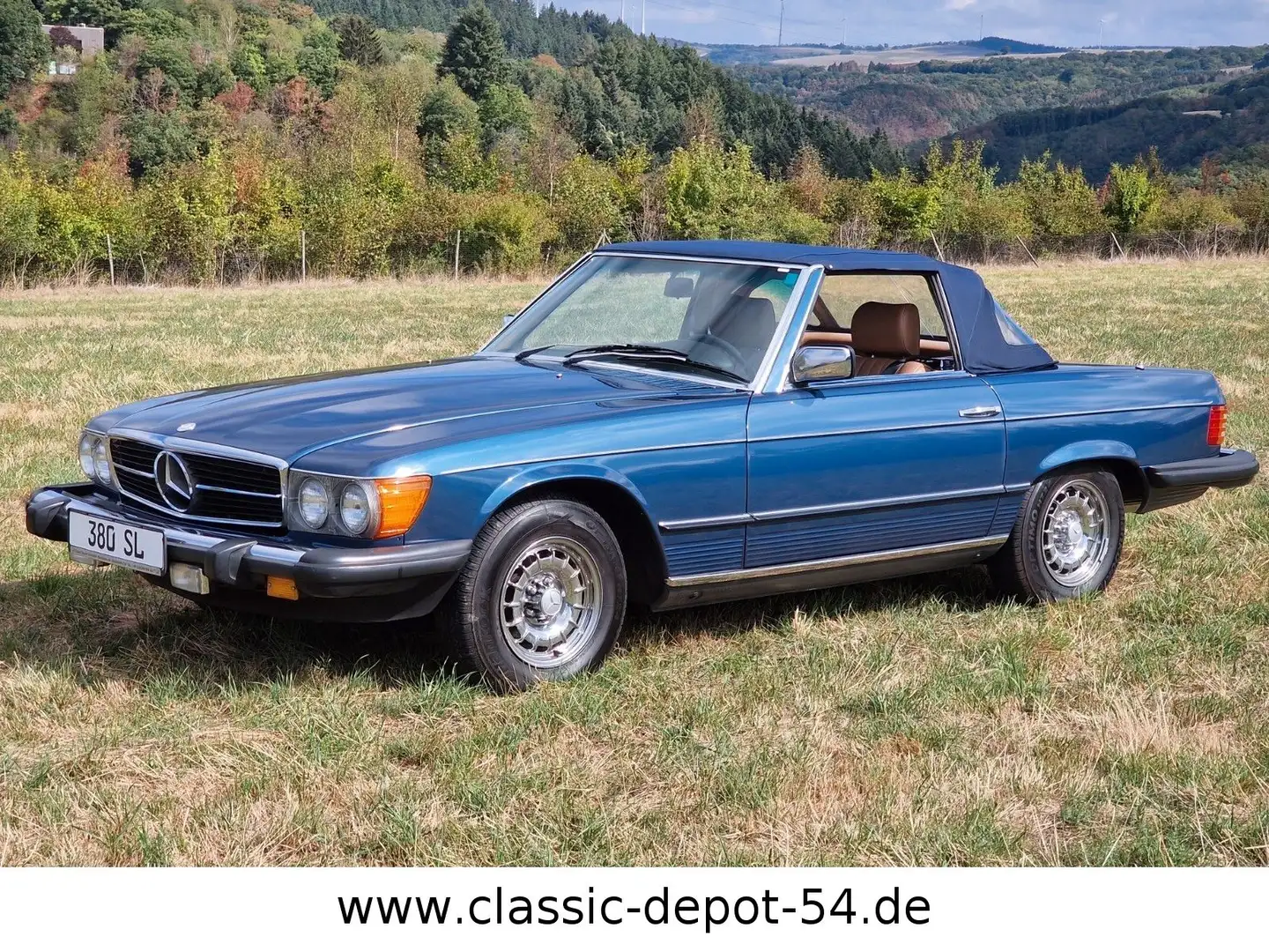 Mercedes-Benz SL 380 Синій - 1