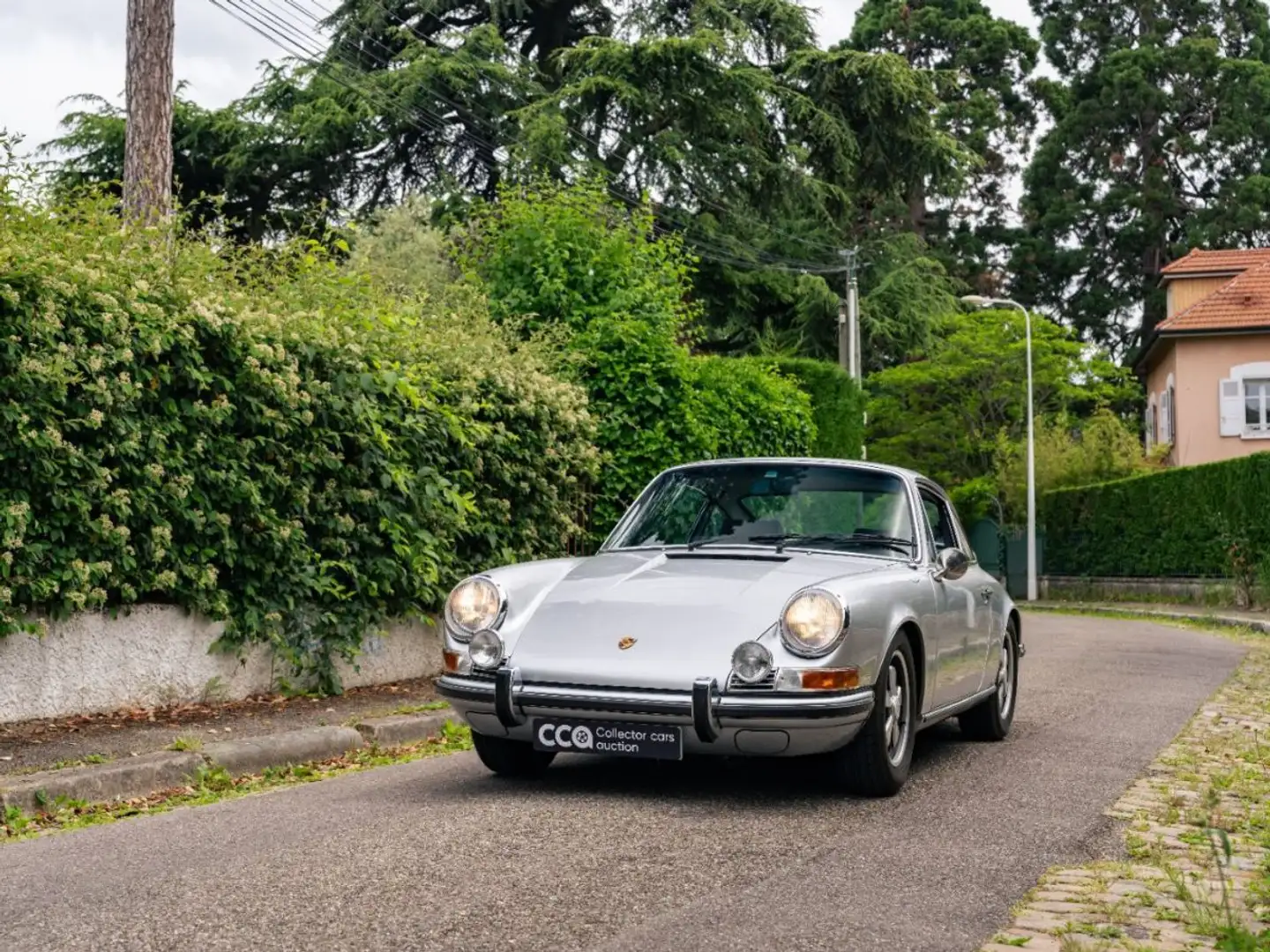 Porsche 911 2.2L E coupé - 2