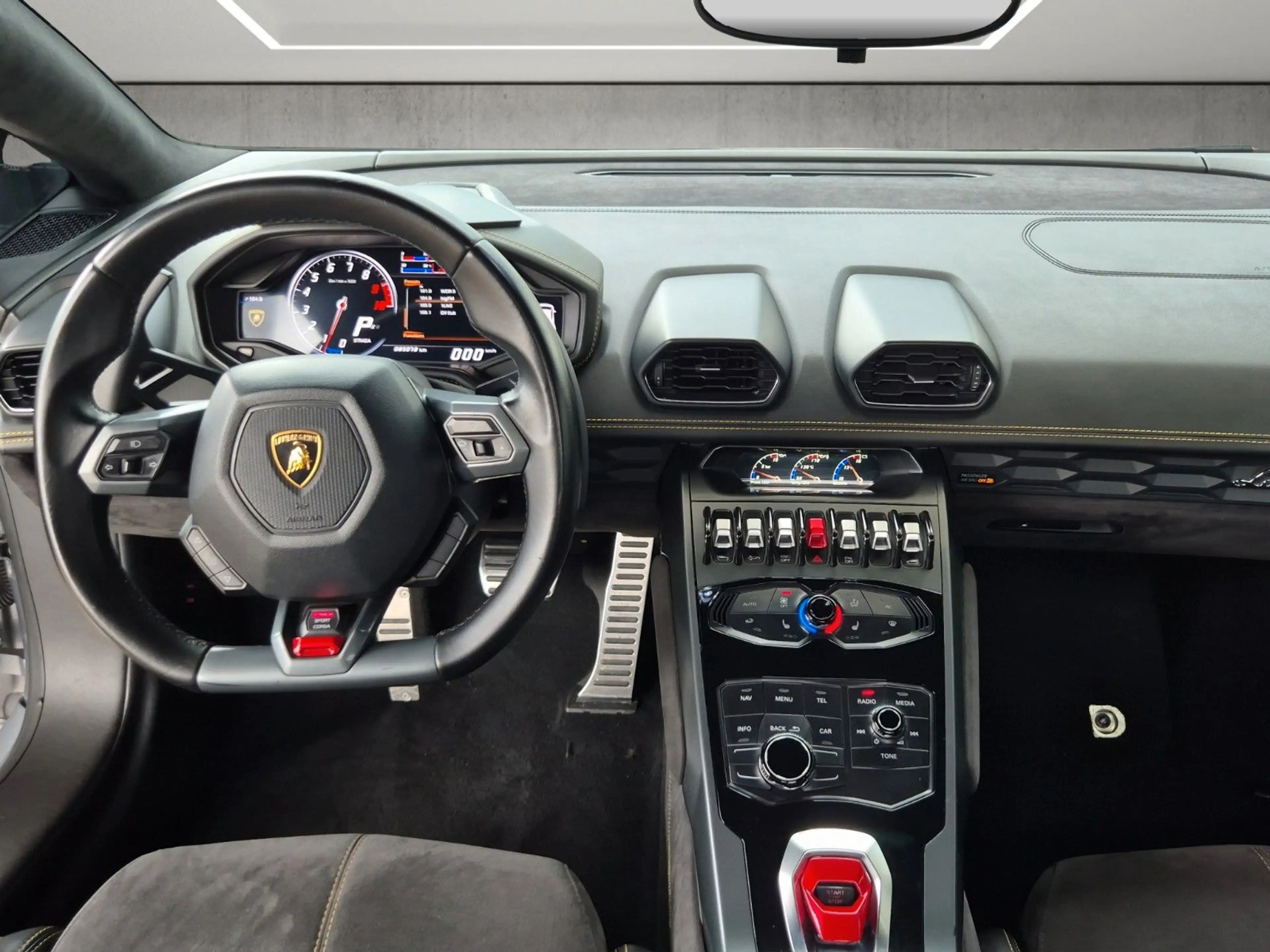 Lamborghini Huracán Spyder Navi LED PDC SHZ — photo 13