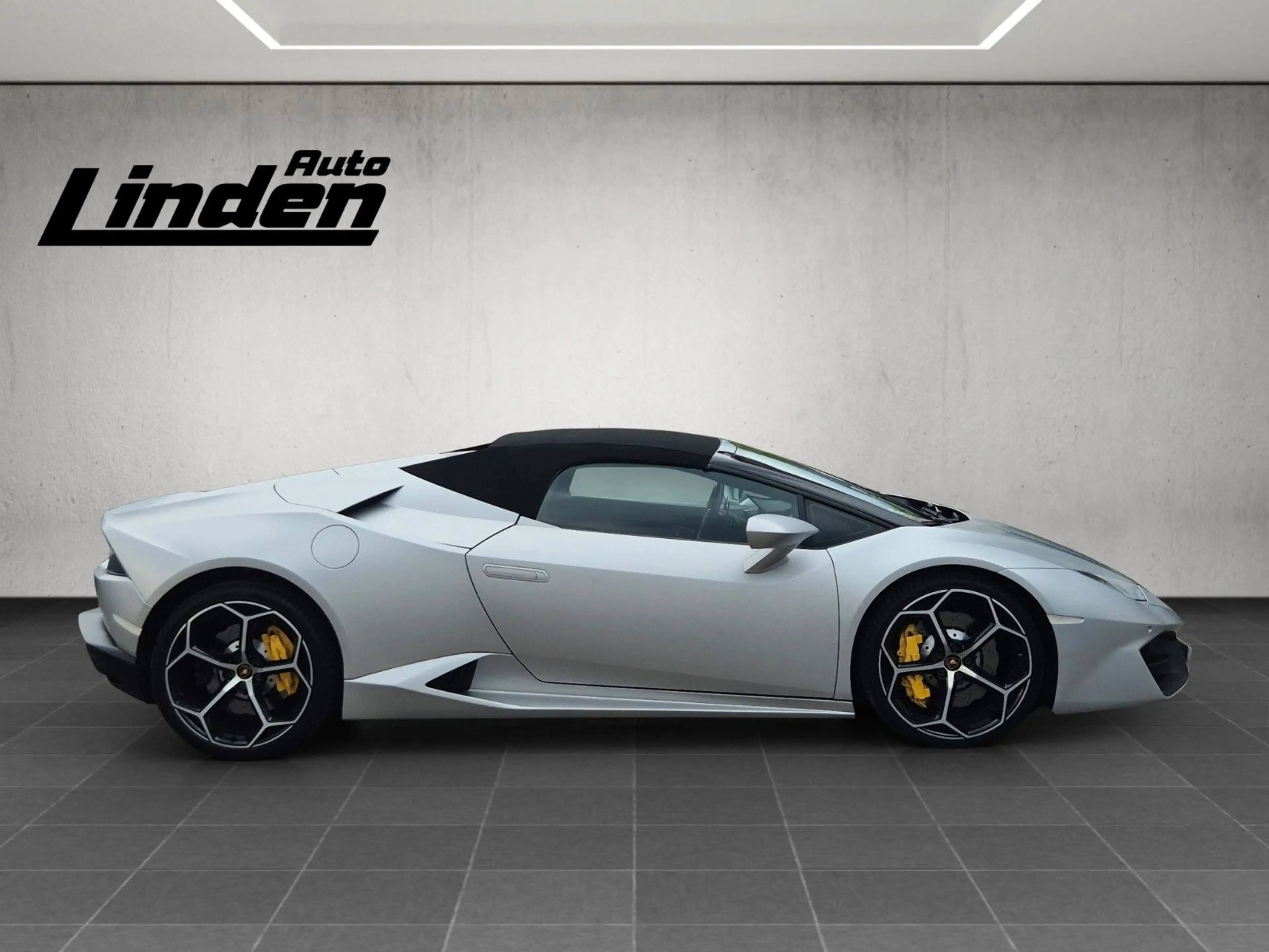Lamborghini Huracán Spyder Navi LED PDC SHZ — photo 6